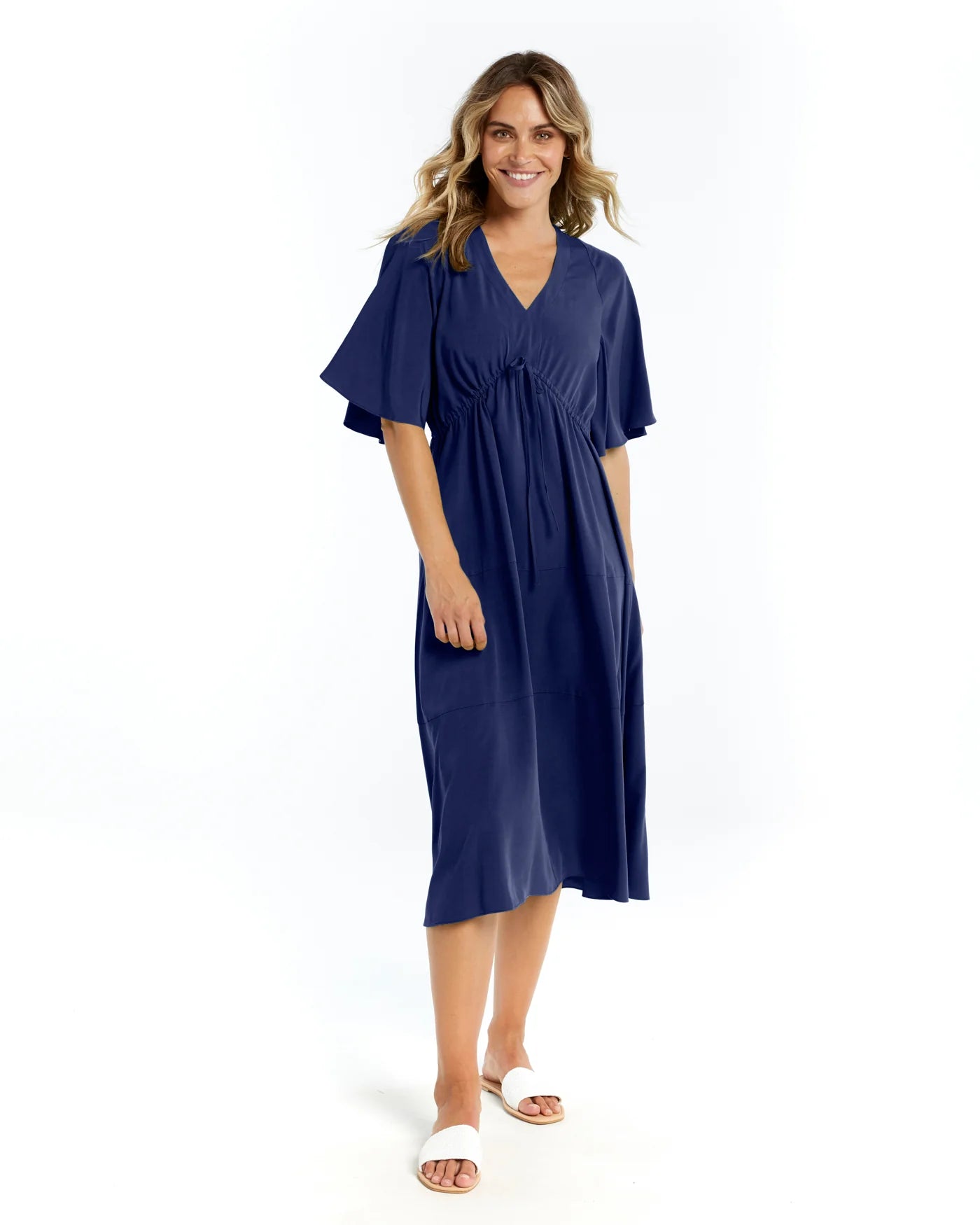 15.3.2022_BETTY_BASICS_LOOK91_1432.jpg