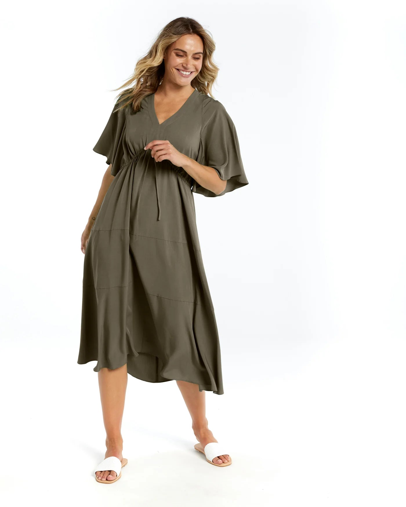 15.3.2022_BETTY_BASICS_LOOK91_1435.jpg