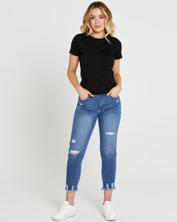 Collection of 16868TKSS_CHLOE-BASIC-TEE_BLACK_5_1160x_crop_center in a gallery layout