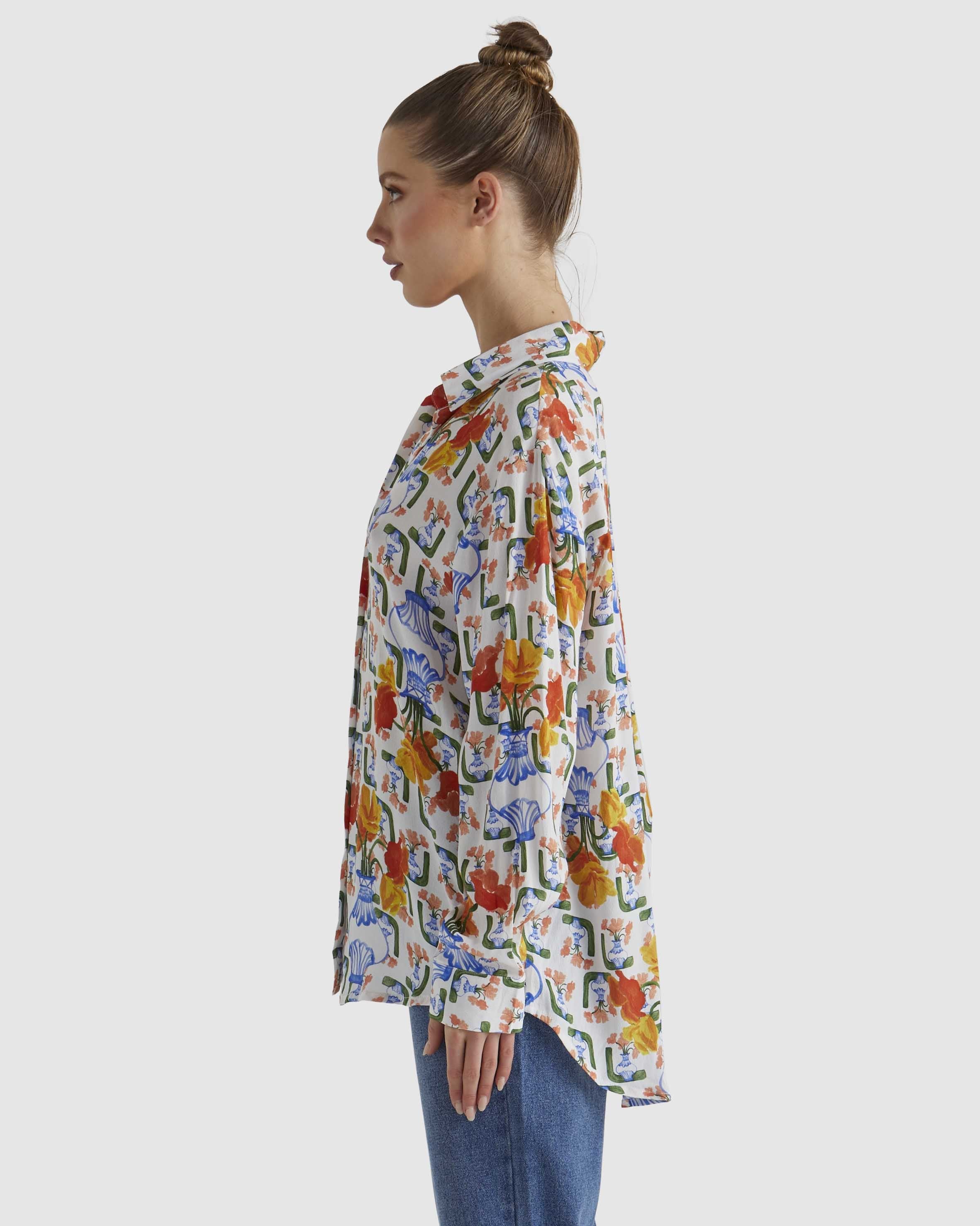 Collection of Fate and Becker Summer Tide Shirt - Vase in a gallery layout