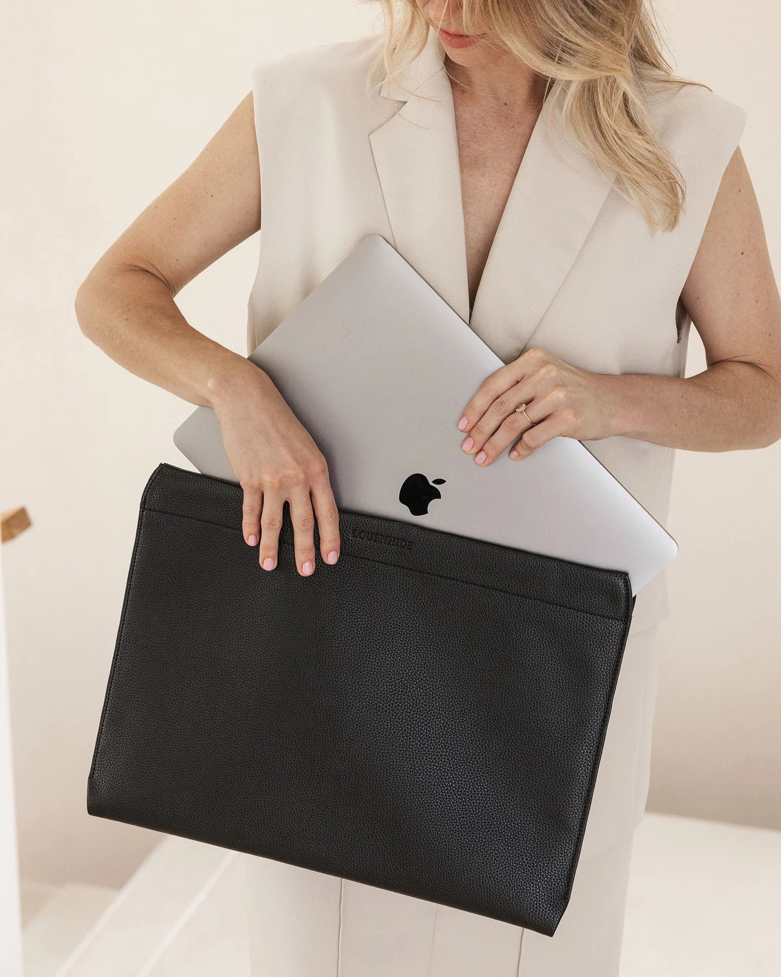 Image of Louenhide Selene Tech Pack Laptop Sleeve - Black