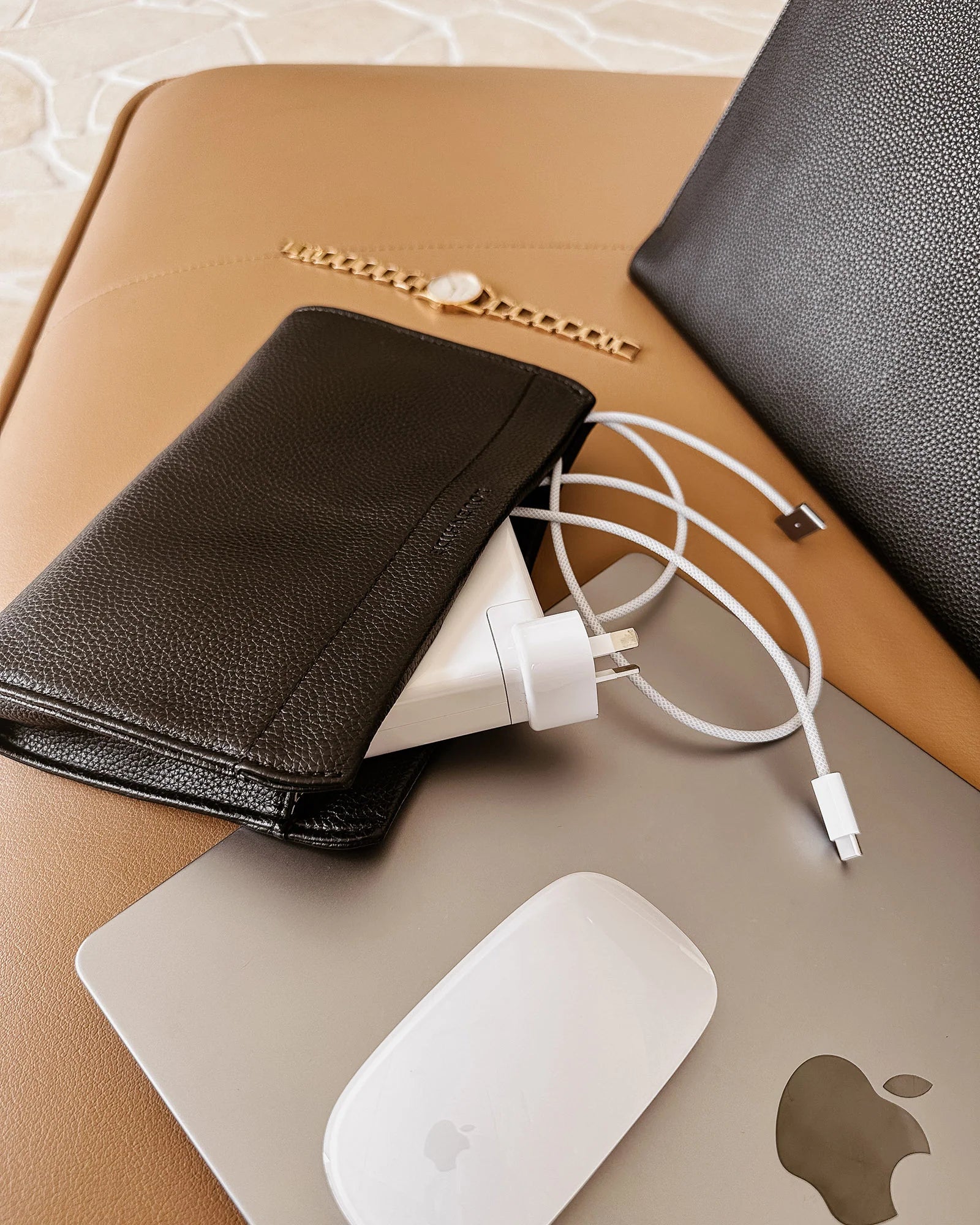 Image of Louenhide Selene Tech Pack Laptop Sleeve - Black