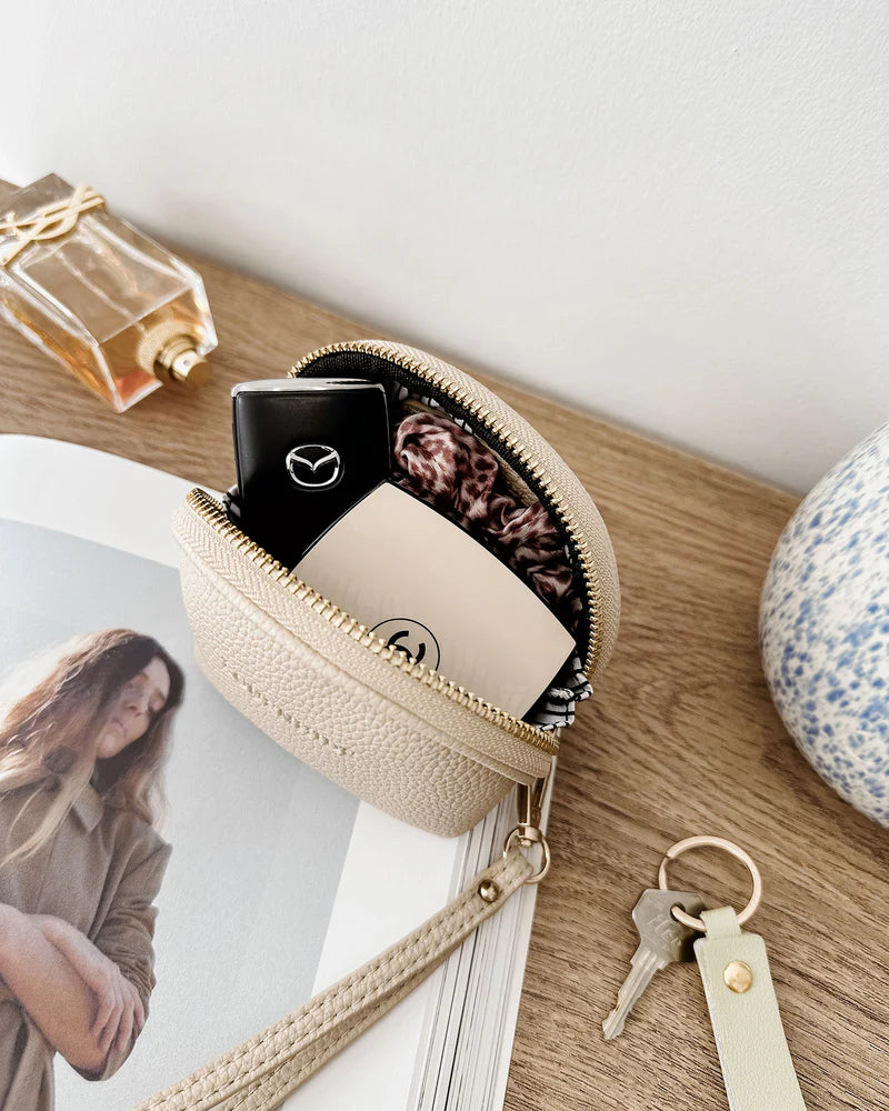 Collection of Louenhide Paige Purse - Oat in a gallery layout