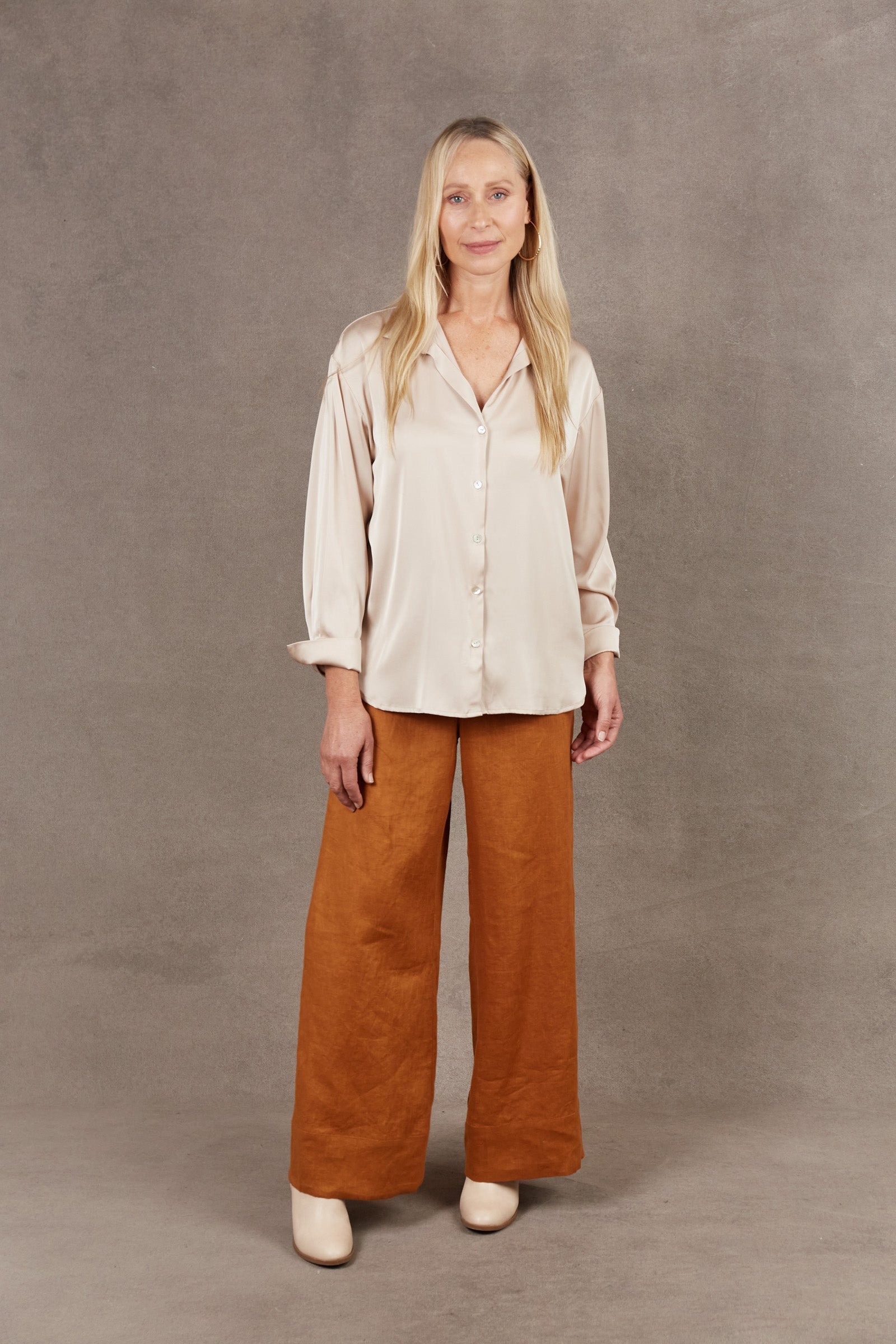 Collection of 2547601 in a gallery layout