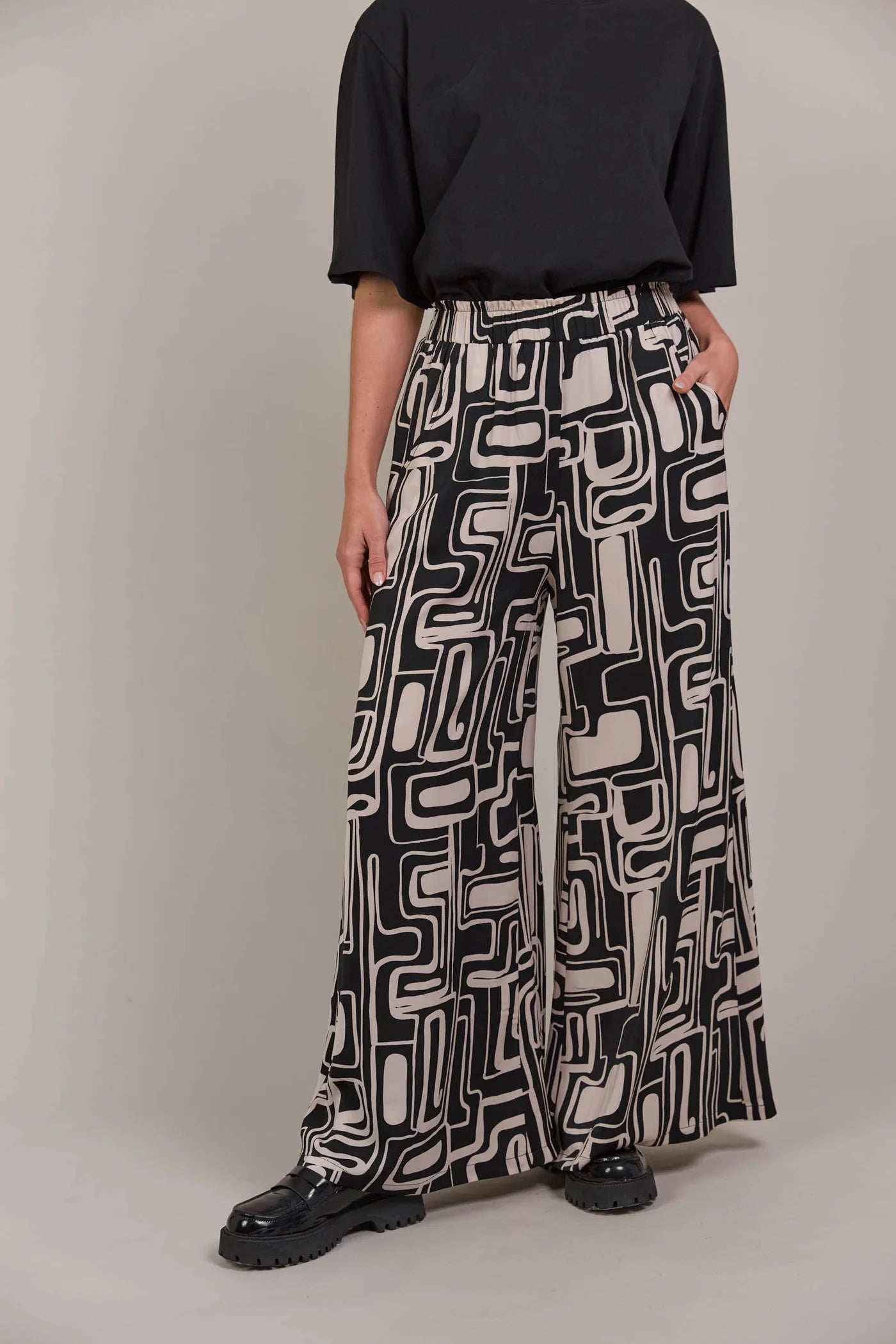 Collection of Eb and Ive Elsie Pant - Geo in a gallery layout