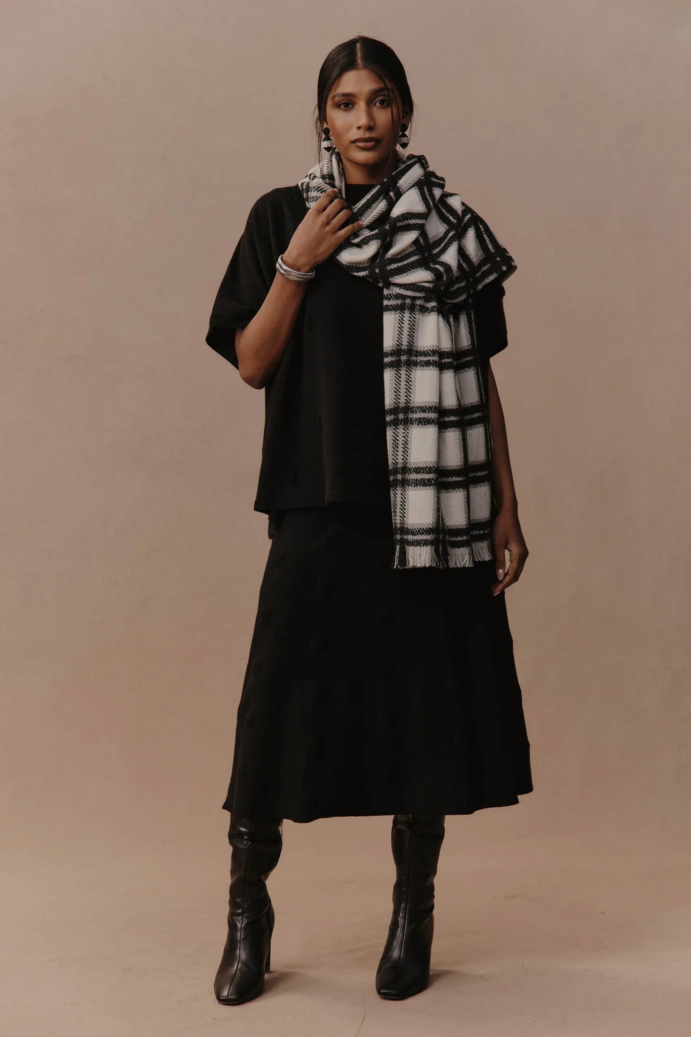 Collection of Eb and Ive Masa Knit Skirt - Black in a gallery layout