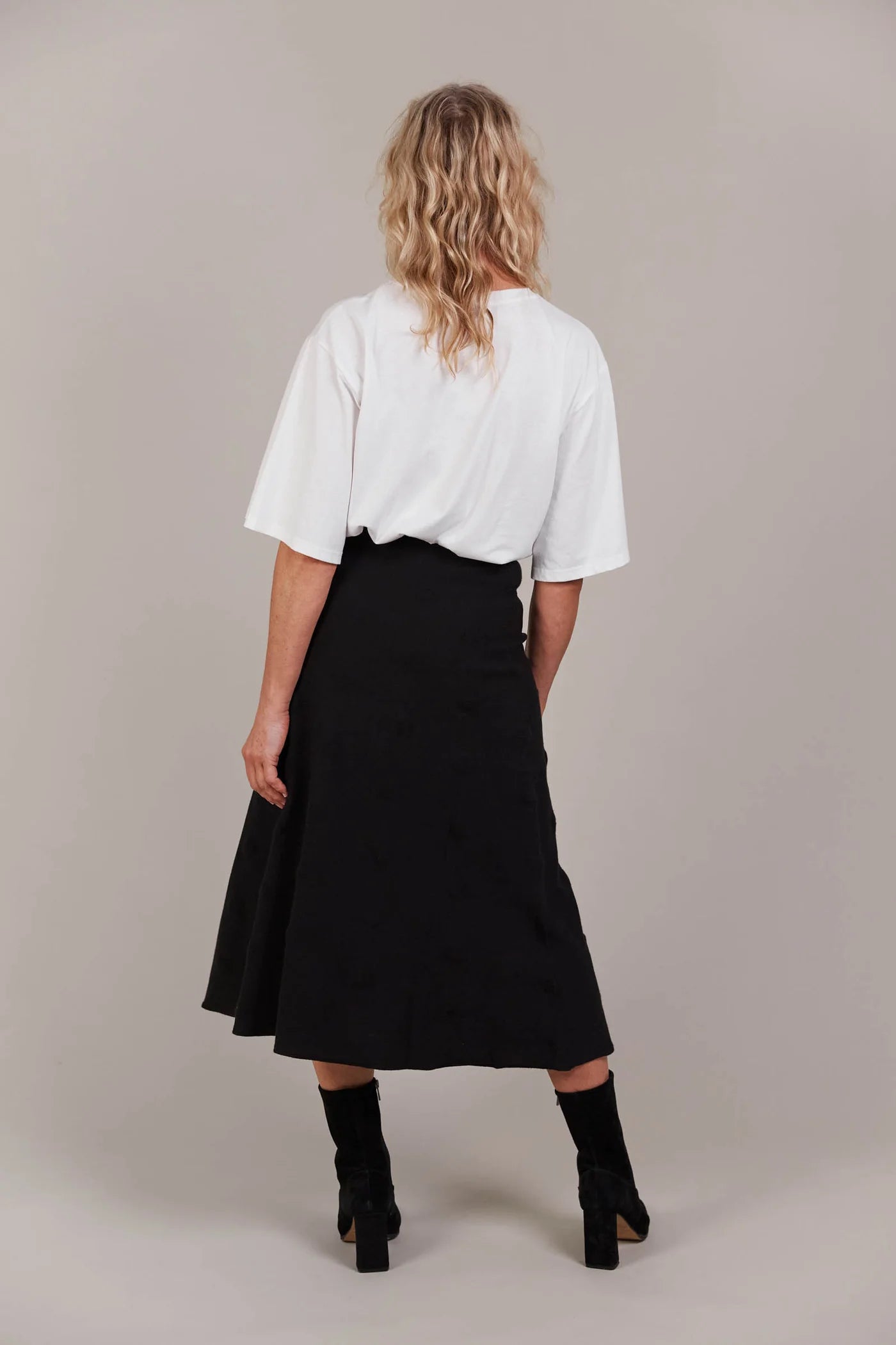 Collection of Eb and Ive Masa Knit Skirt - Black in a gallery layout