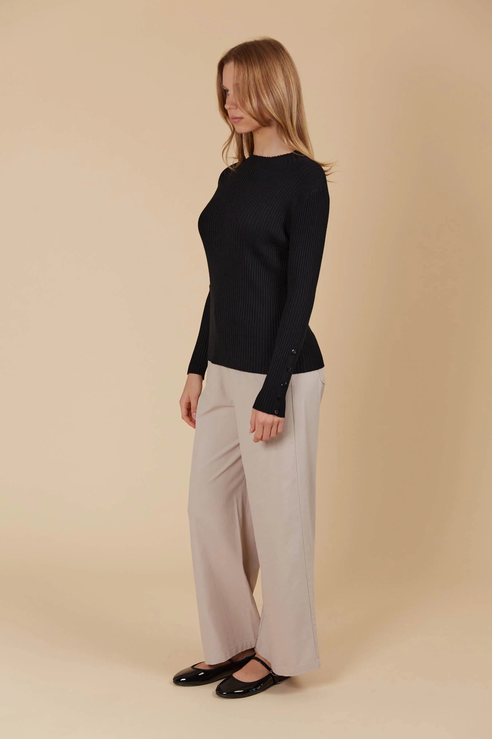 Collection of Isle of Mine Juno Knit Top - Onyx in a gallery layout