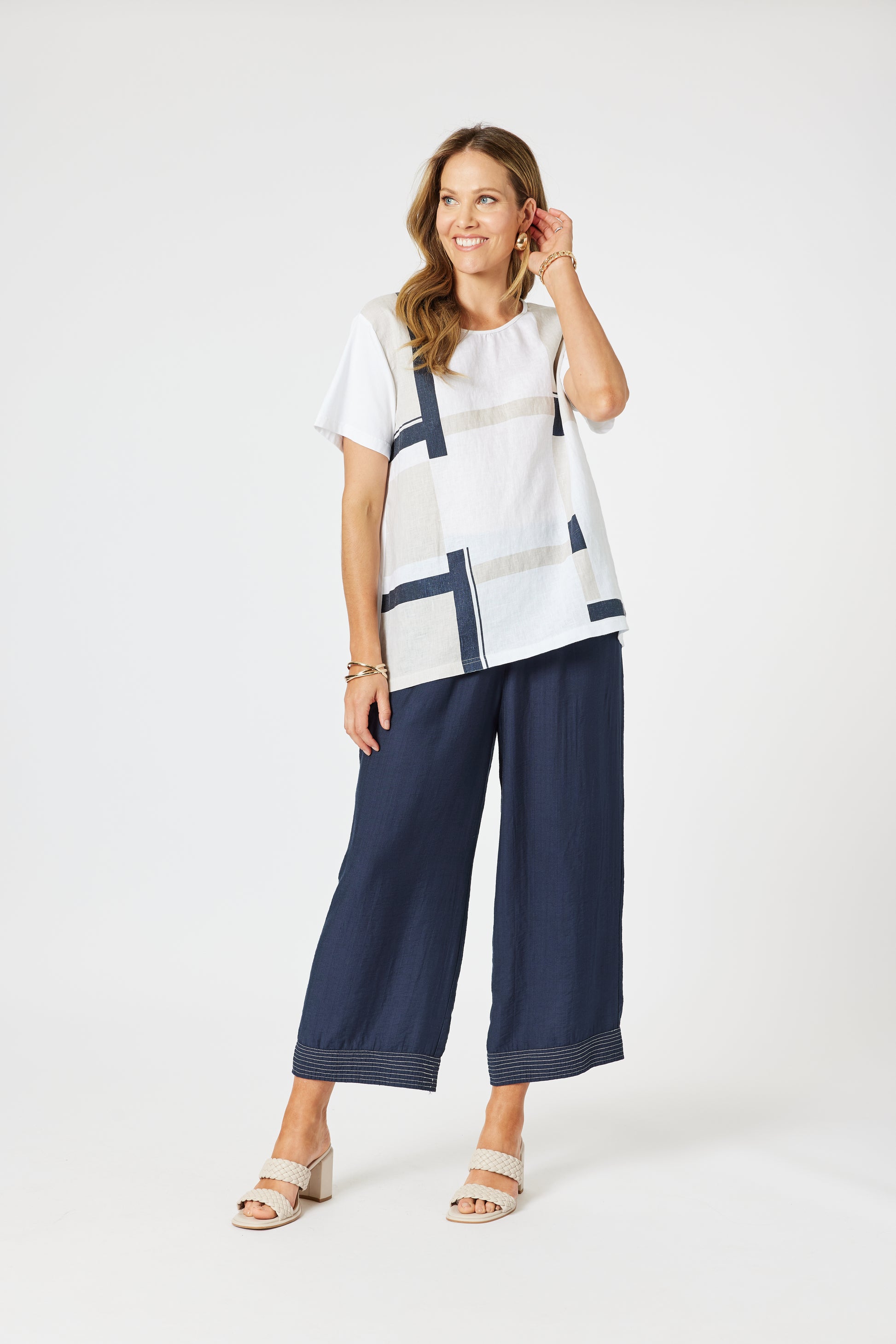 Clarity Geometric Top - White/ Navy