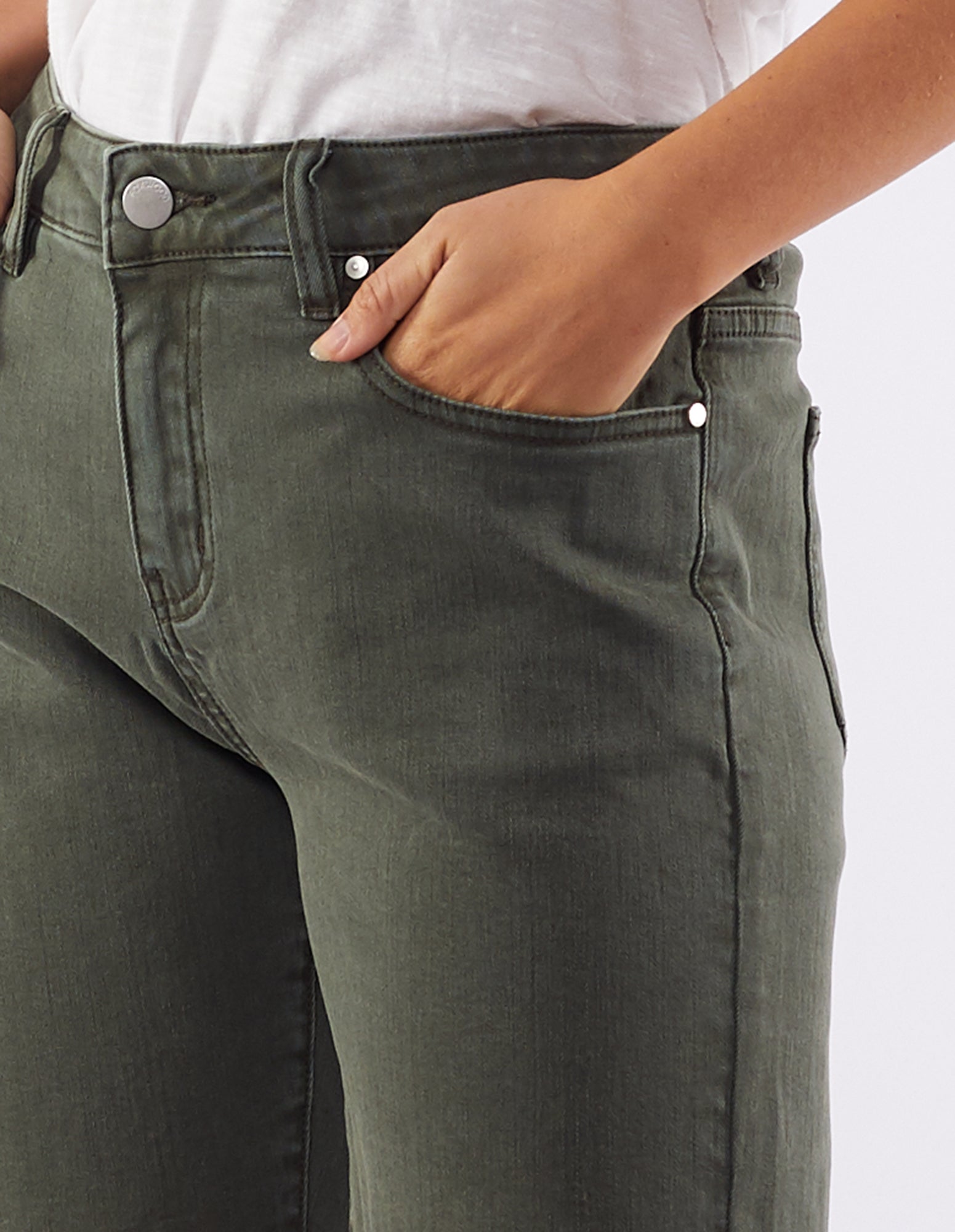 Foxwood Aja Bermuda Shorts - Khaki
