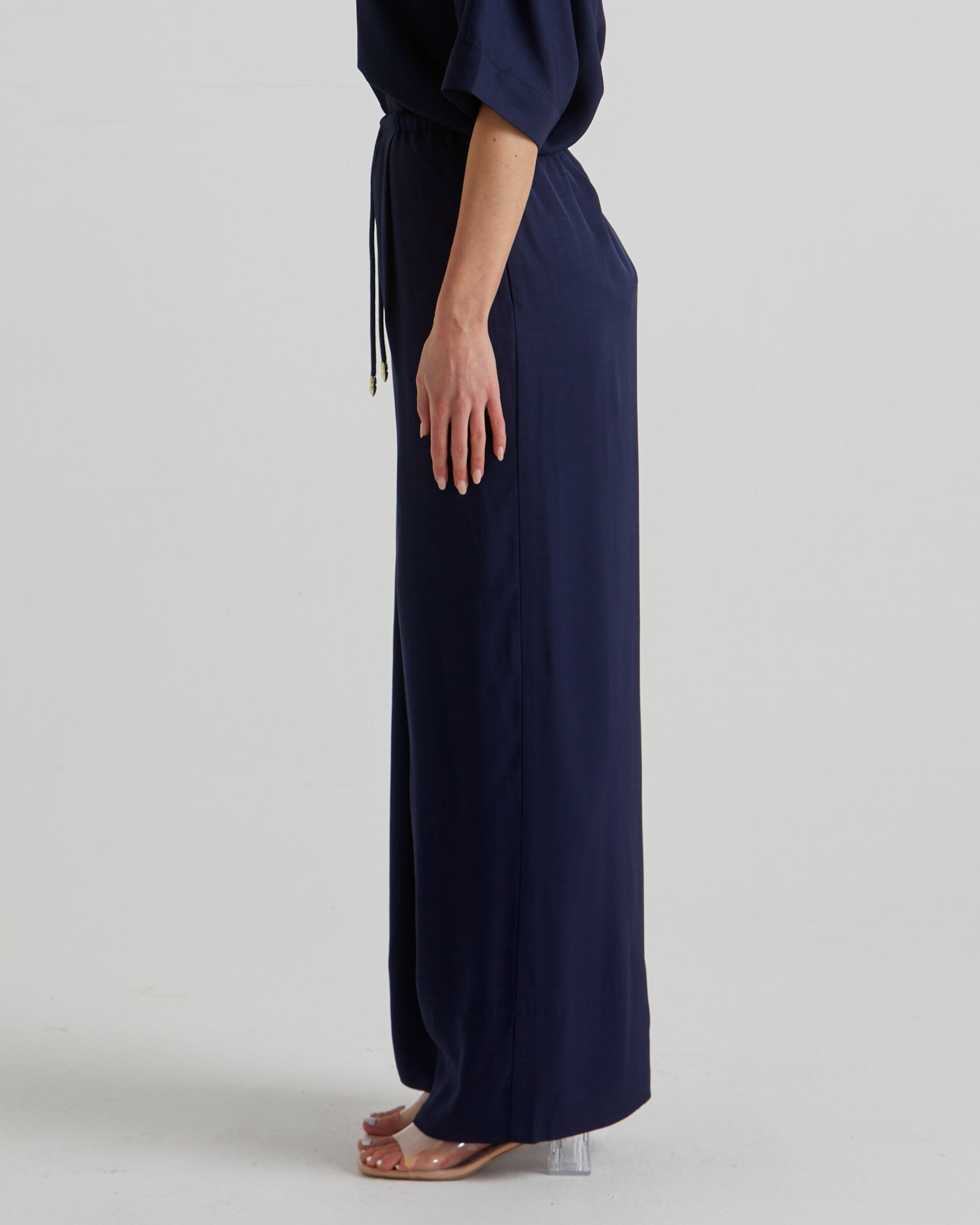 Collection of Fate and Becker Fusion Pant - Navy in a gallery layout