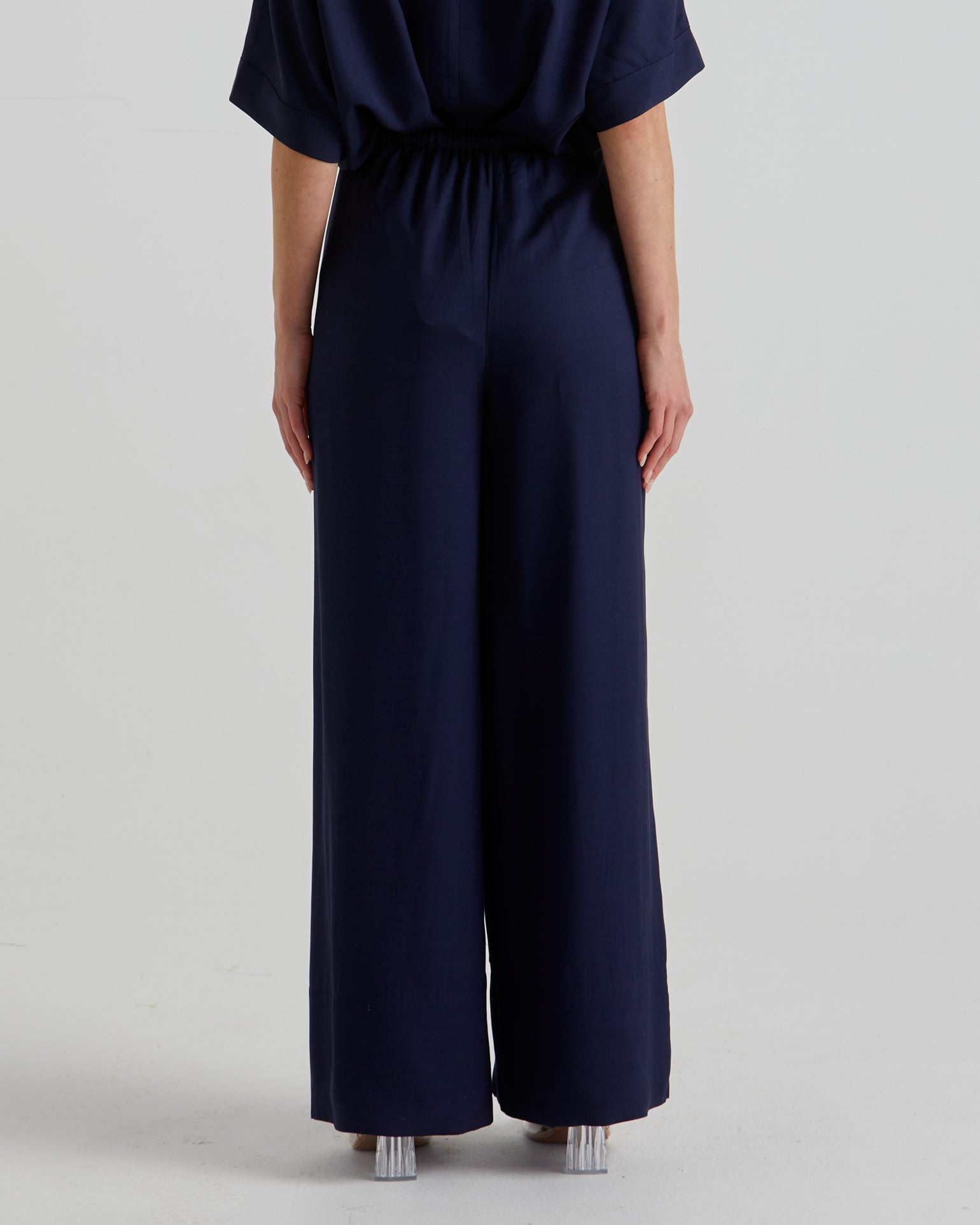 Collection of Fate and Becker Fusion Pant - Navy in a gallery layout