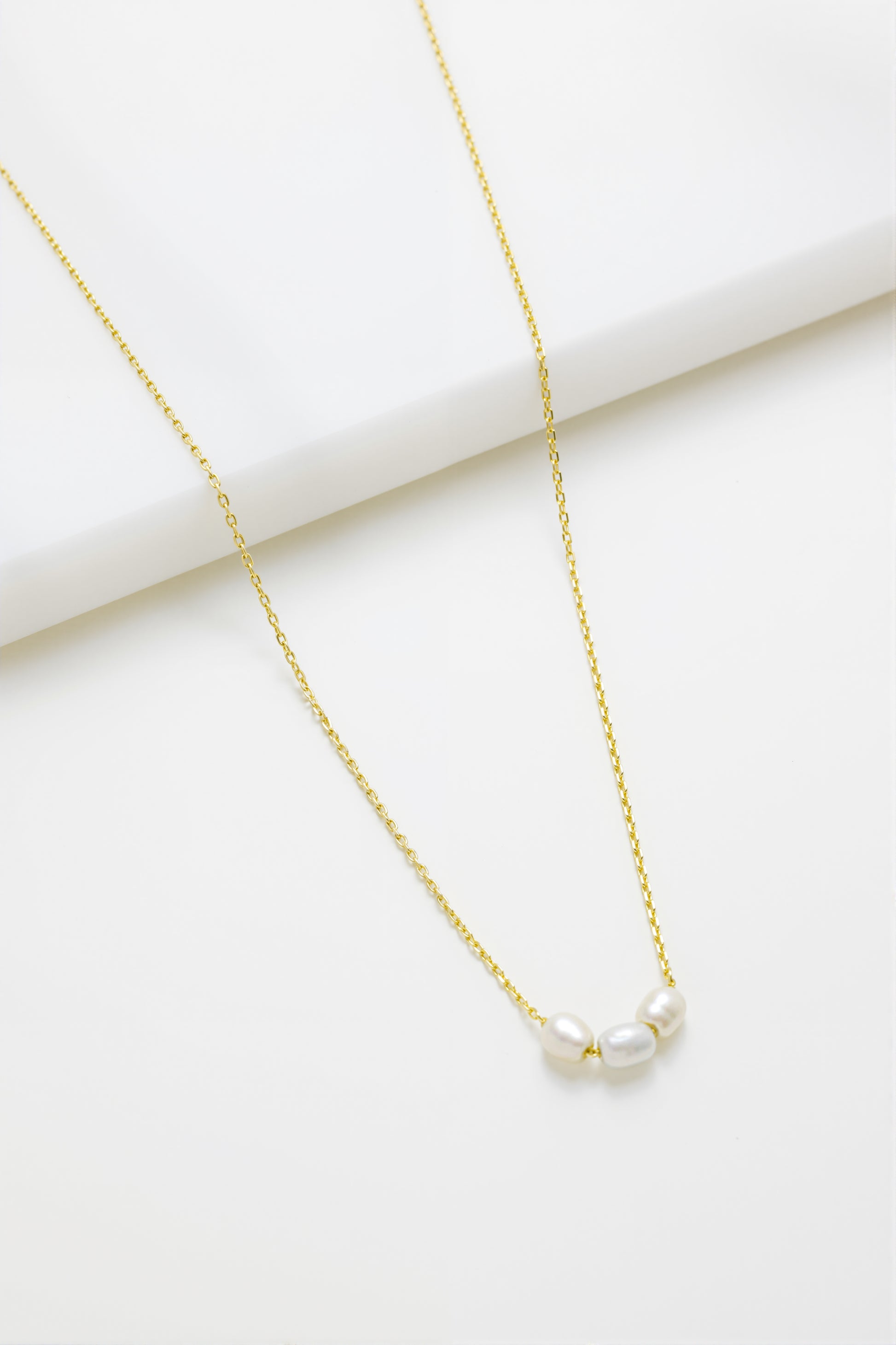 Zafino Mini Pearl Necklace - Gold