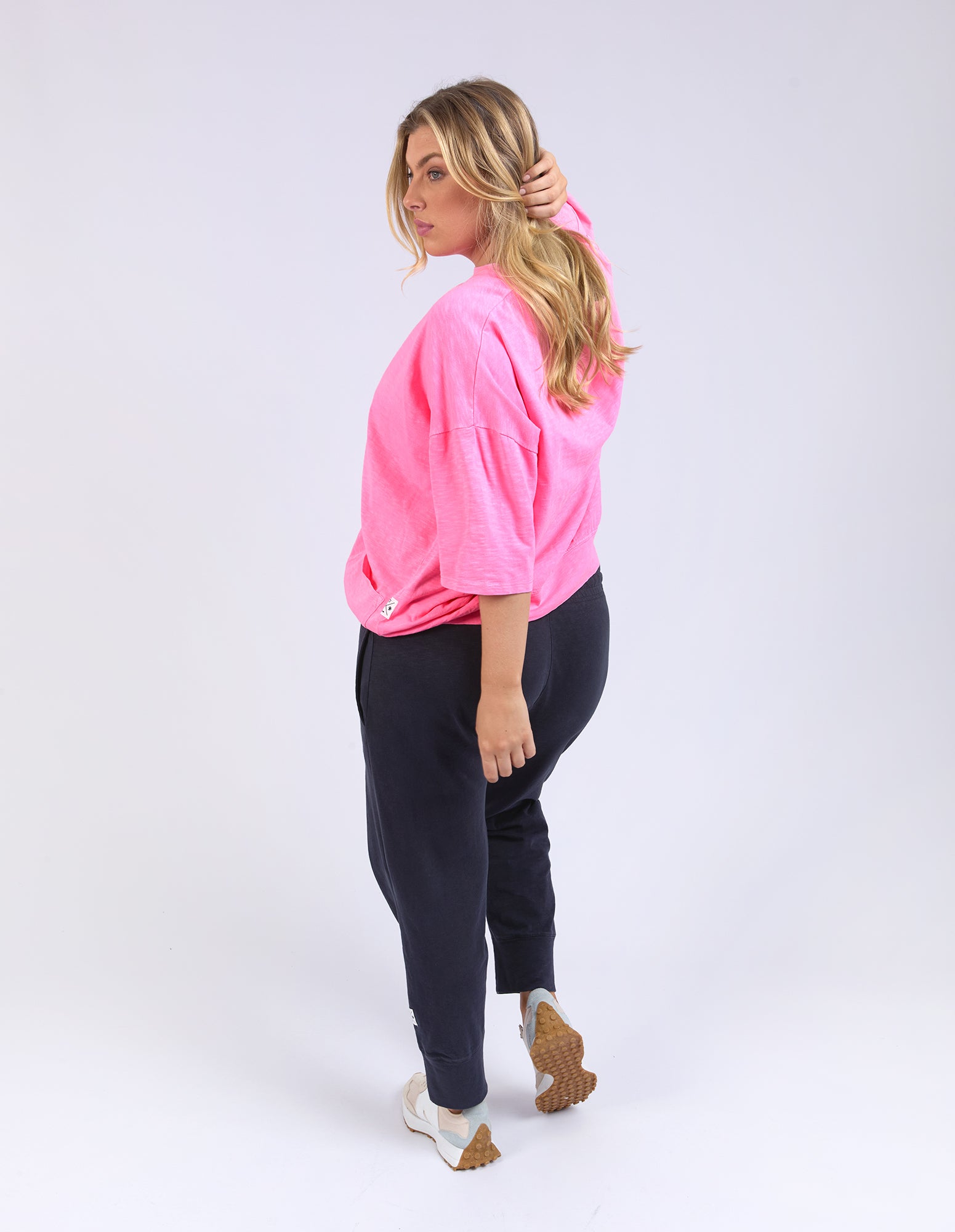 Elm Fundamental Mazie Sweat - Neon Pink