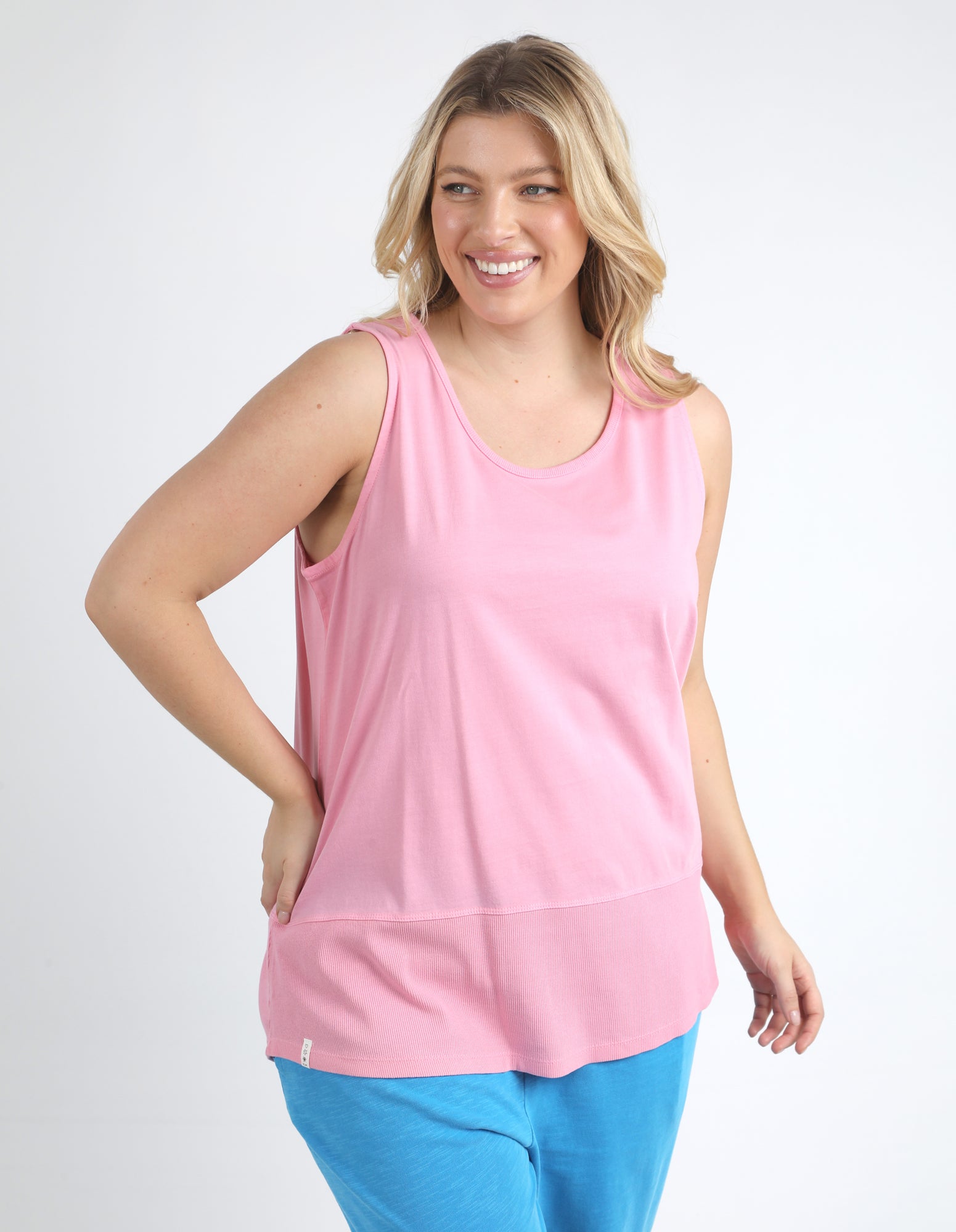 Image of Elm Fundamental Rib Tank - Strawberry Pink