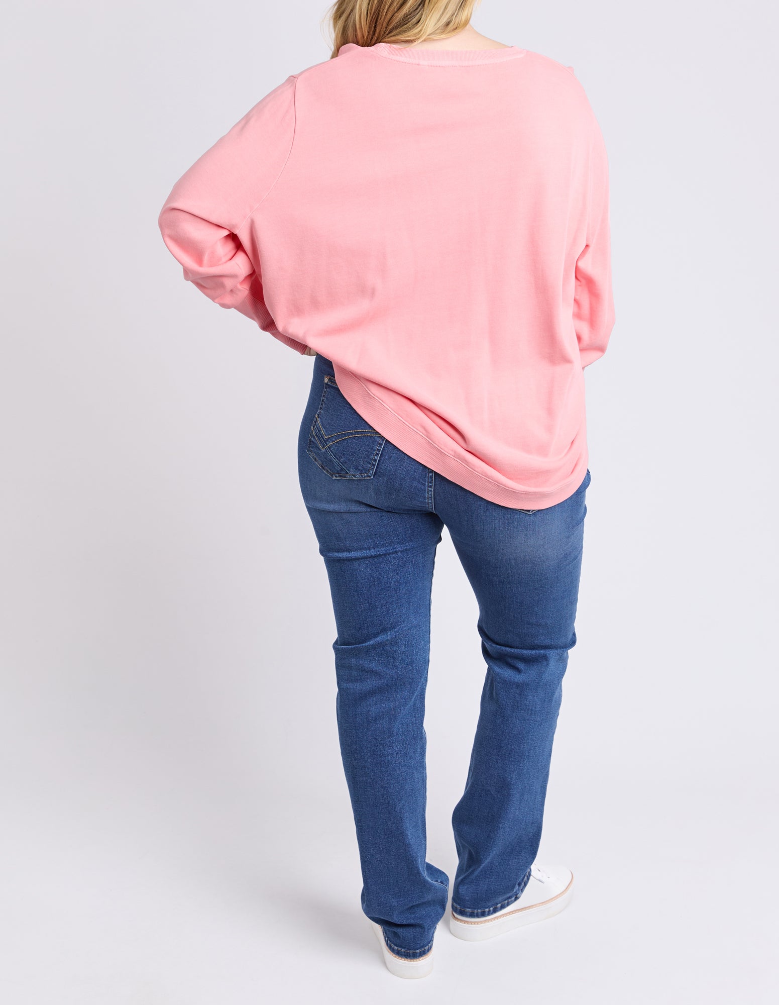Elm Divine Crew - Charm Pink