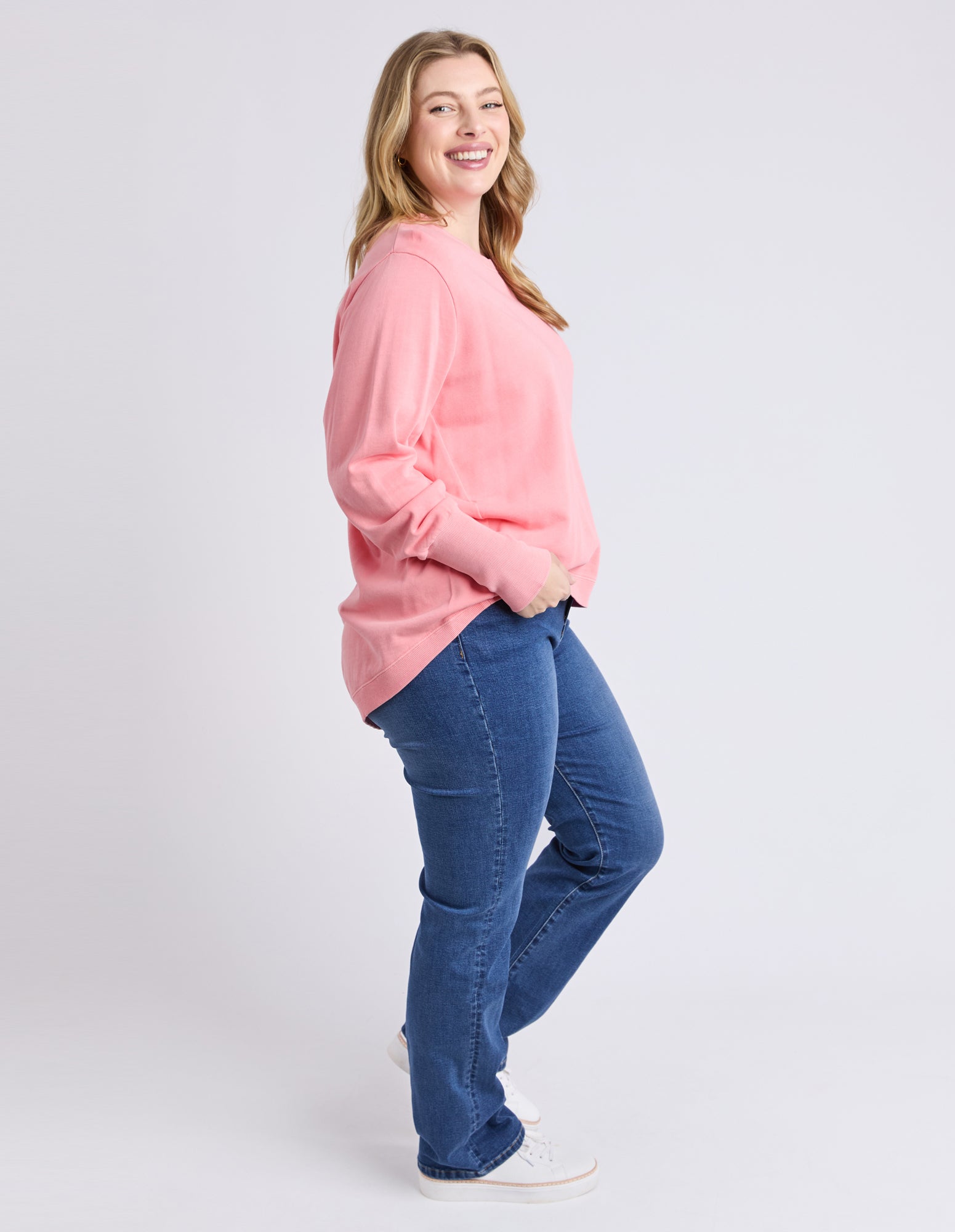 Image of Elm Divine Crew - Charm Pink