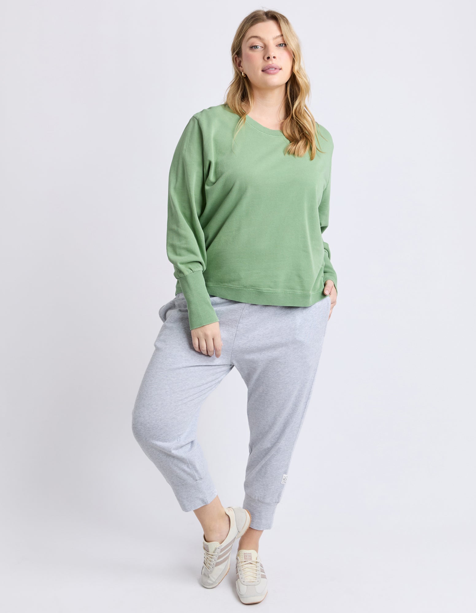 Elm Divine Crew - Military Green