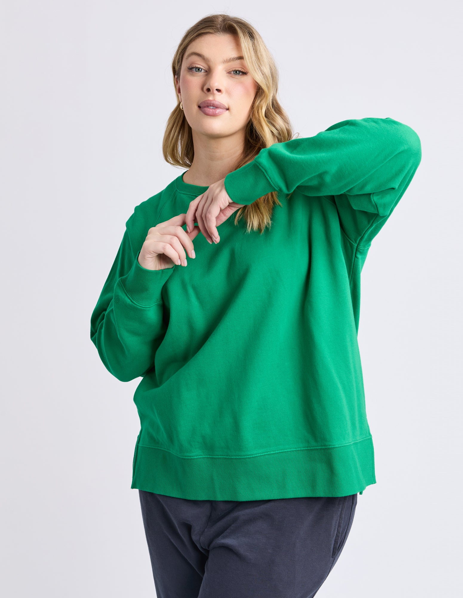 Image of Elm Melbourne Crew - Pine Green