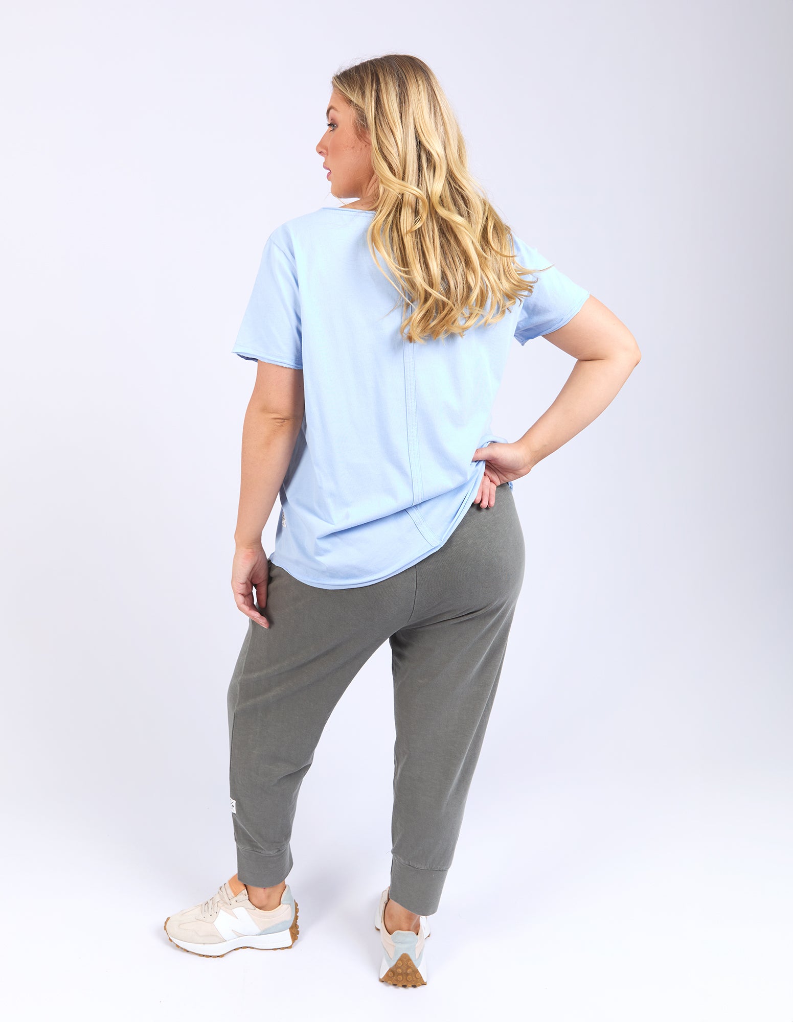 Image of Elm Pima Vee Tee - Dream Blue