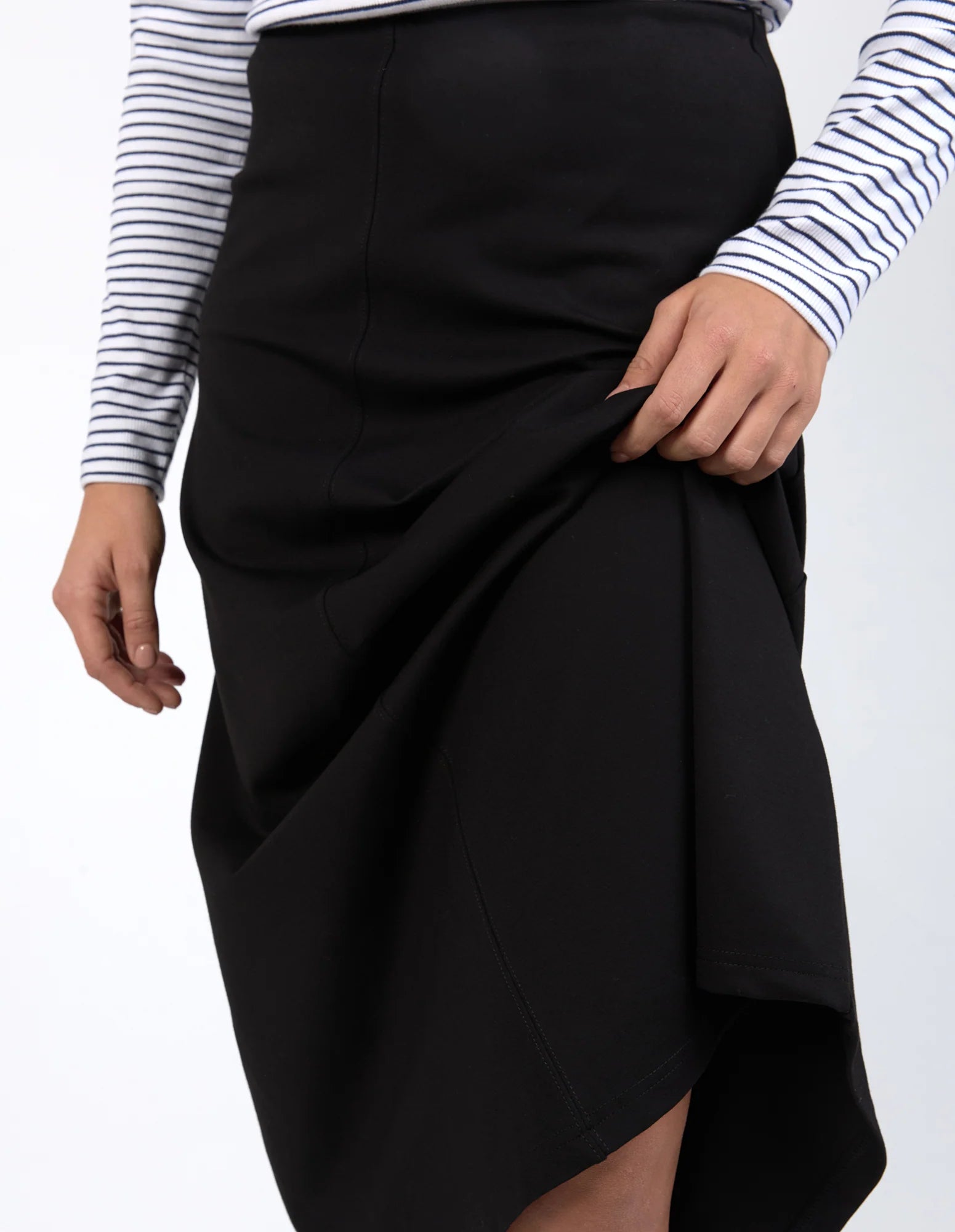 Collection of Elm Penny Ponte Skirt - Black in a gallery layout