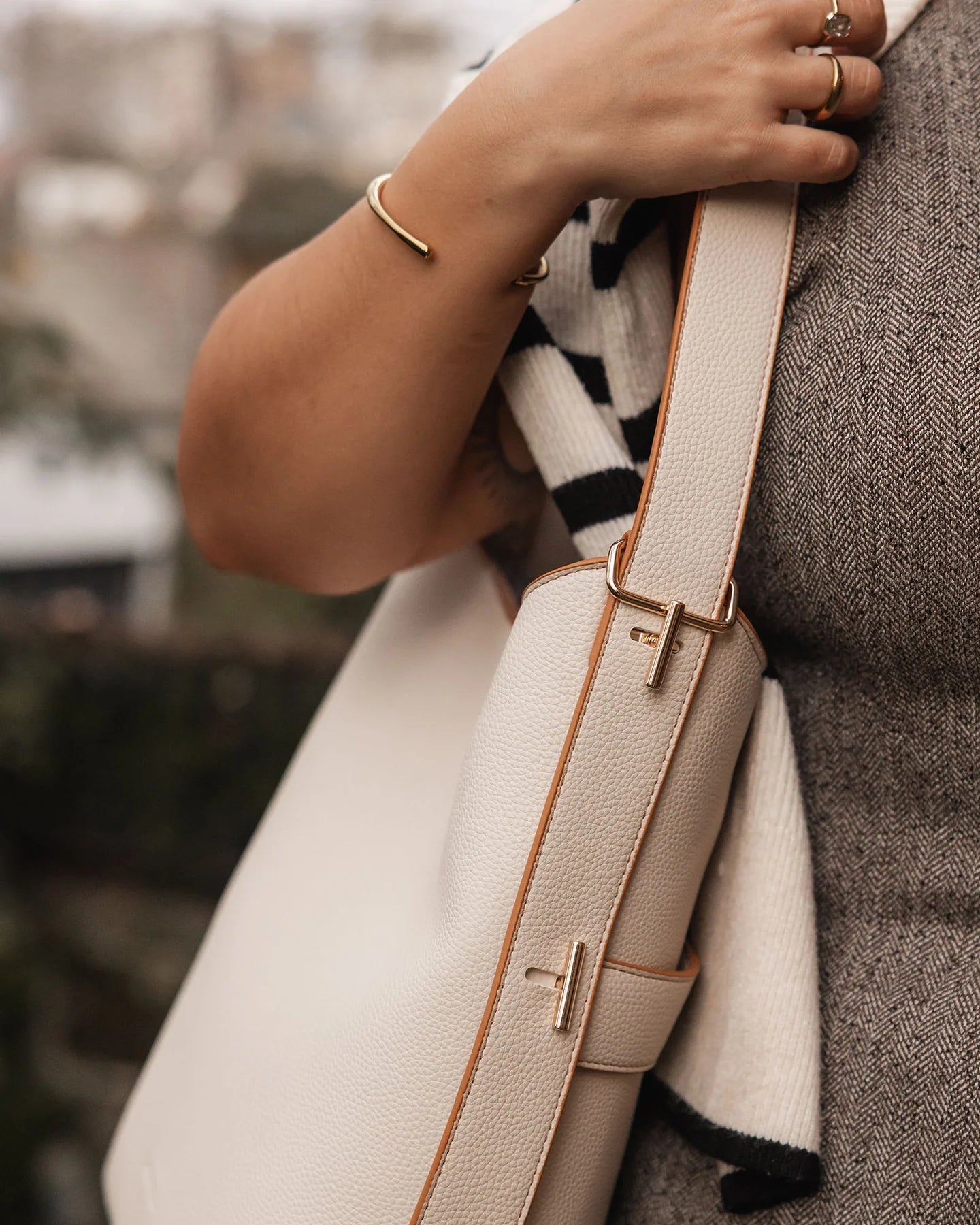 Collection of Louenhide Audrey Bucket Bag - Vanilla in a gallery layout