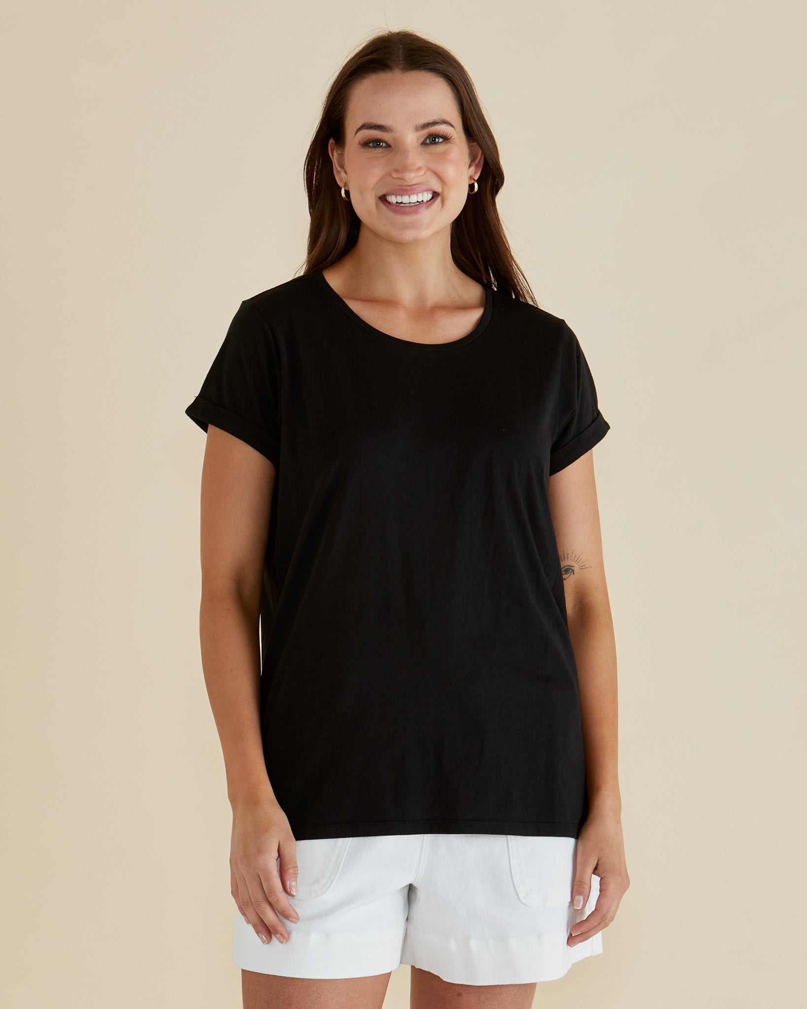 Betty Basics Caia Crew Tee - Black