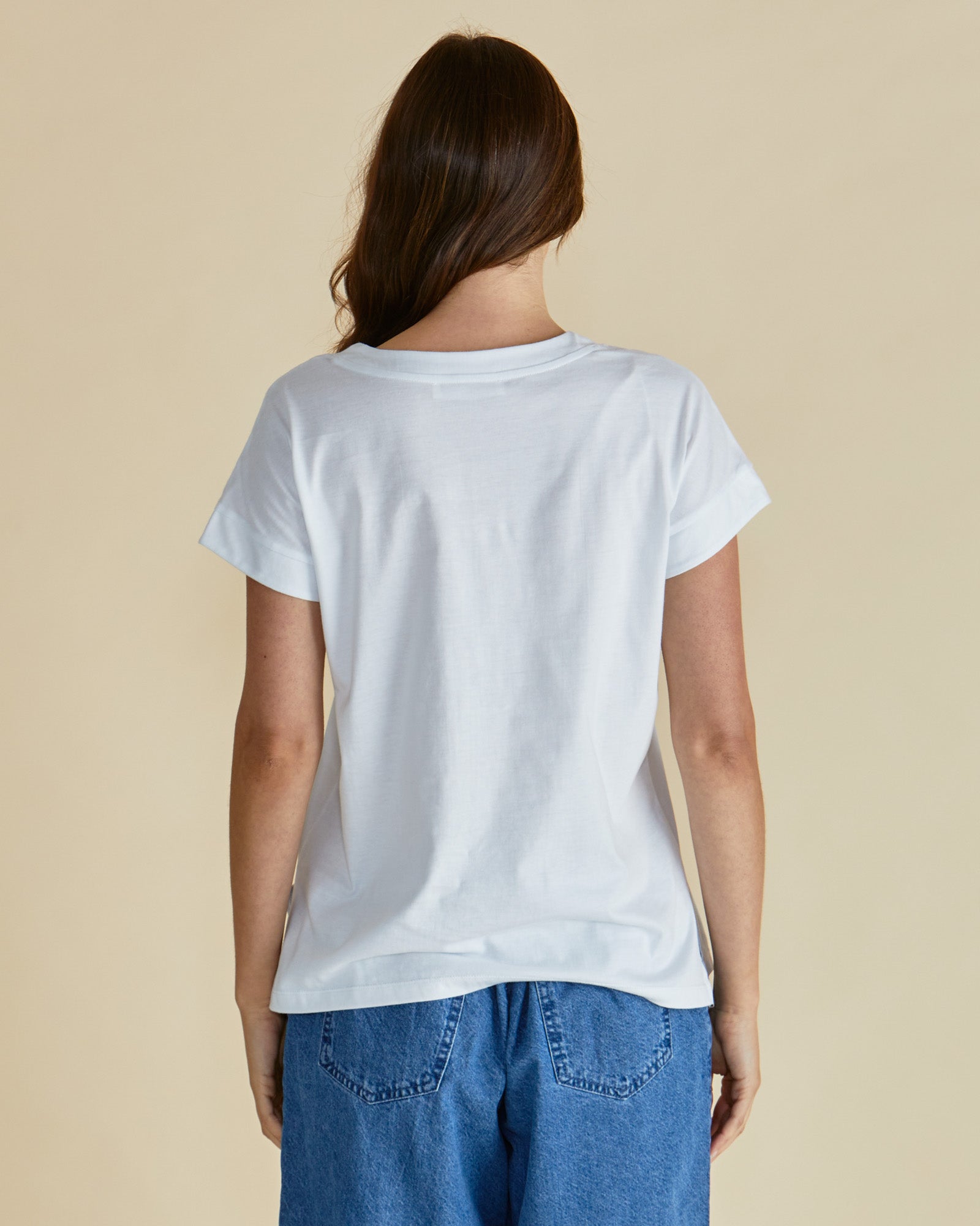 Betty Basics Tracey V-Neck tee - White