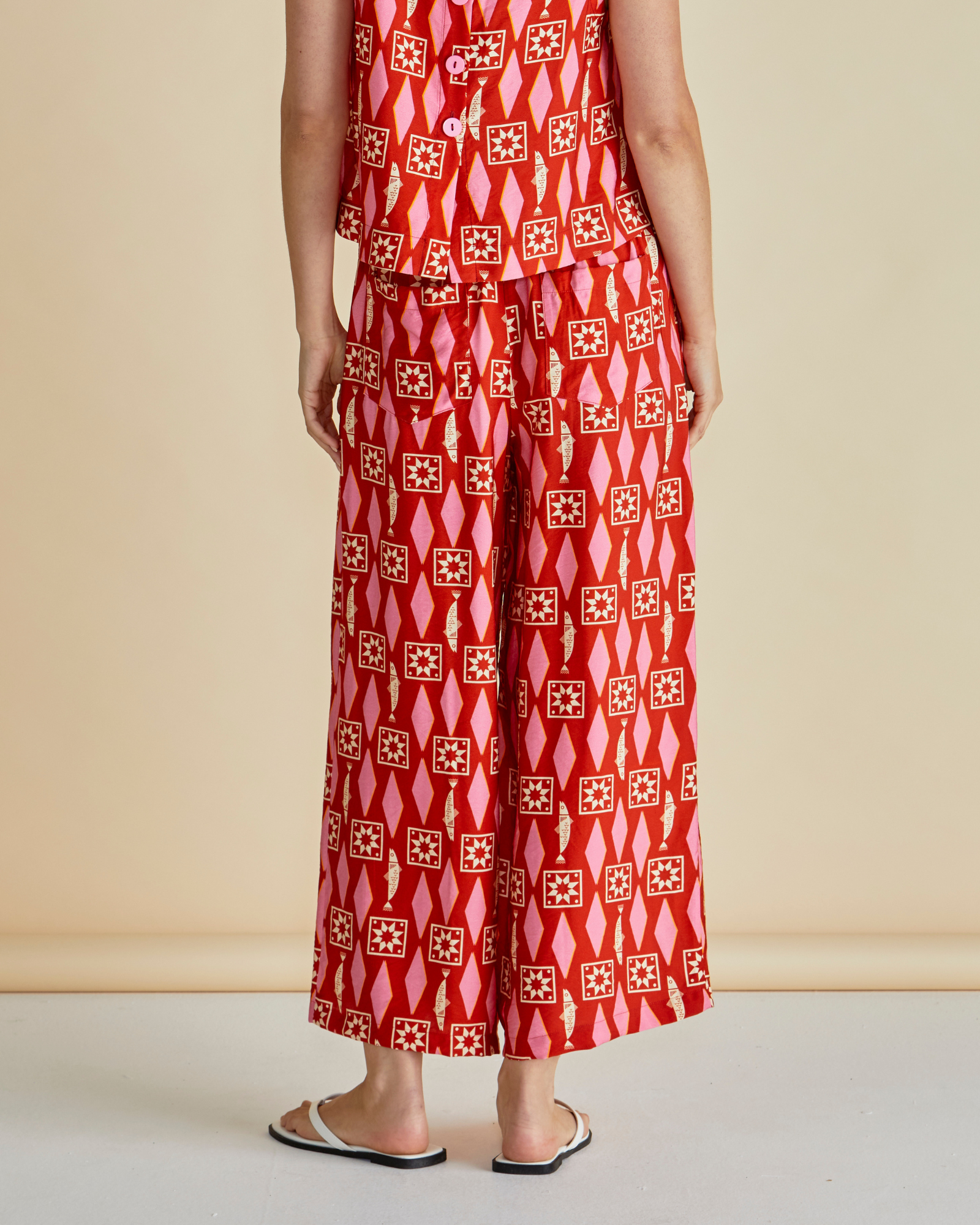 Collection of Betty Basics Copacabana Relax Pant - Sardinia Geo Print Red in a gallery layout