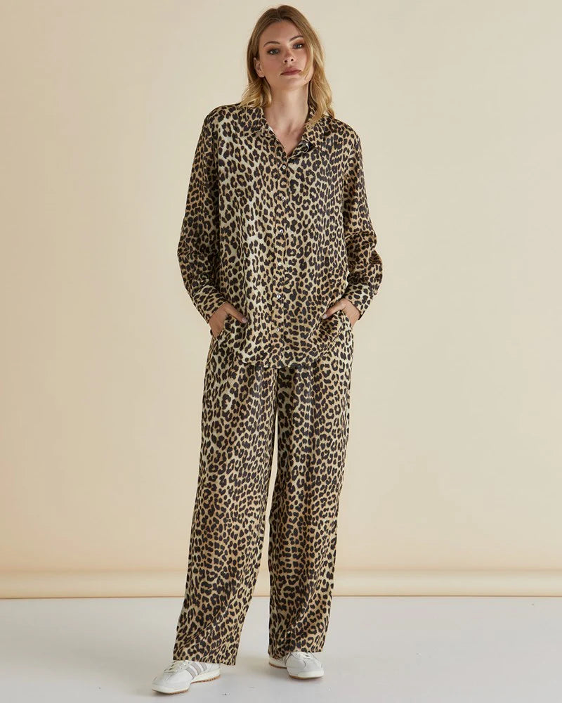 Collection of Betty Basic Lexi Pant - Leopard in a gallery layout