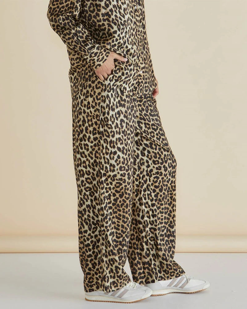 Collection of Betty Basic Lexi Pant - Leopard in a gallery layout