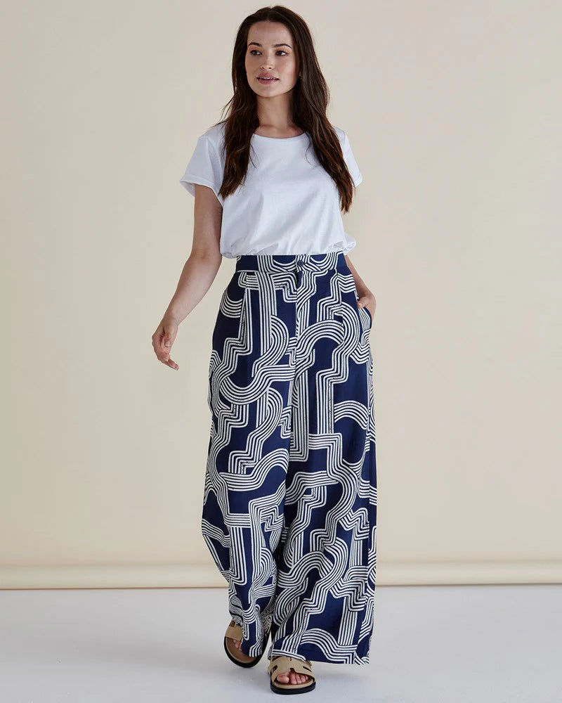 Betty Basic Zander Pant - Navy Geo