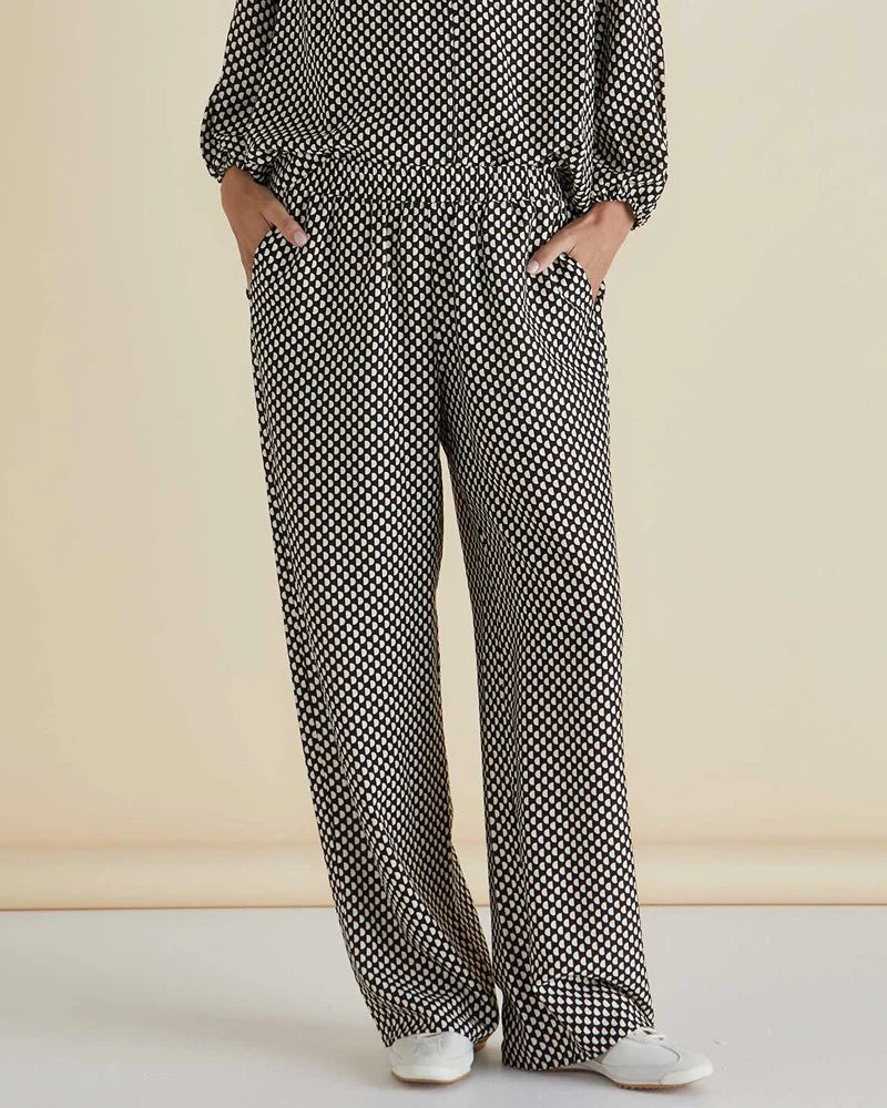 Collection of Betty Basic Marilyn Pant - Chocolate in a gallery layout