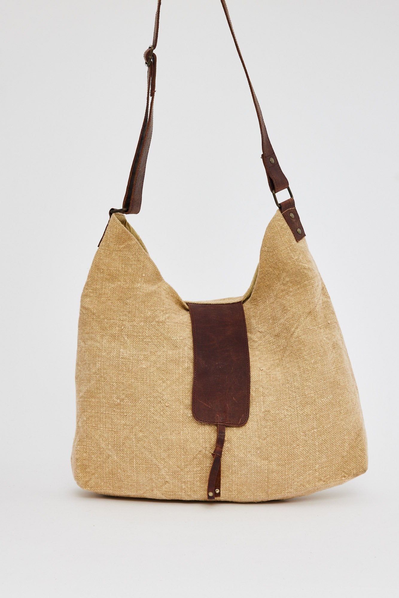 Collection of BC1356_Ranger Bag_Natural_1 in a gallery layout