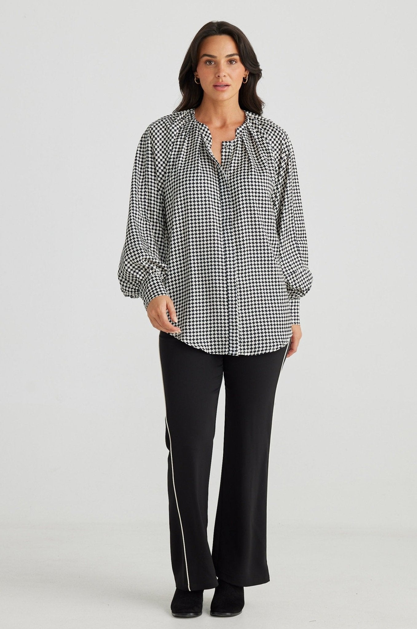 Collection of BT24108-5_CooperShirt_BlackHoundstooth_4-919268 in a gallery layout