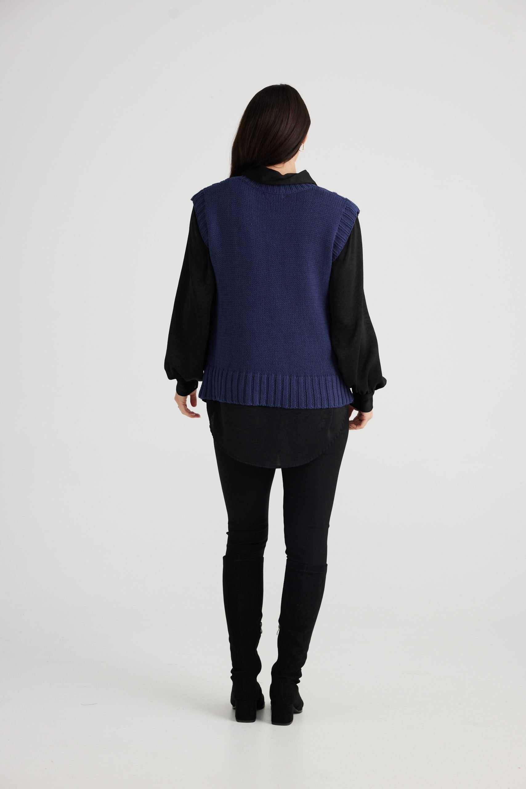 BT24183-1_Marden Knit Vest_Indigo_3