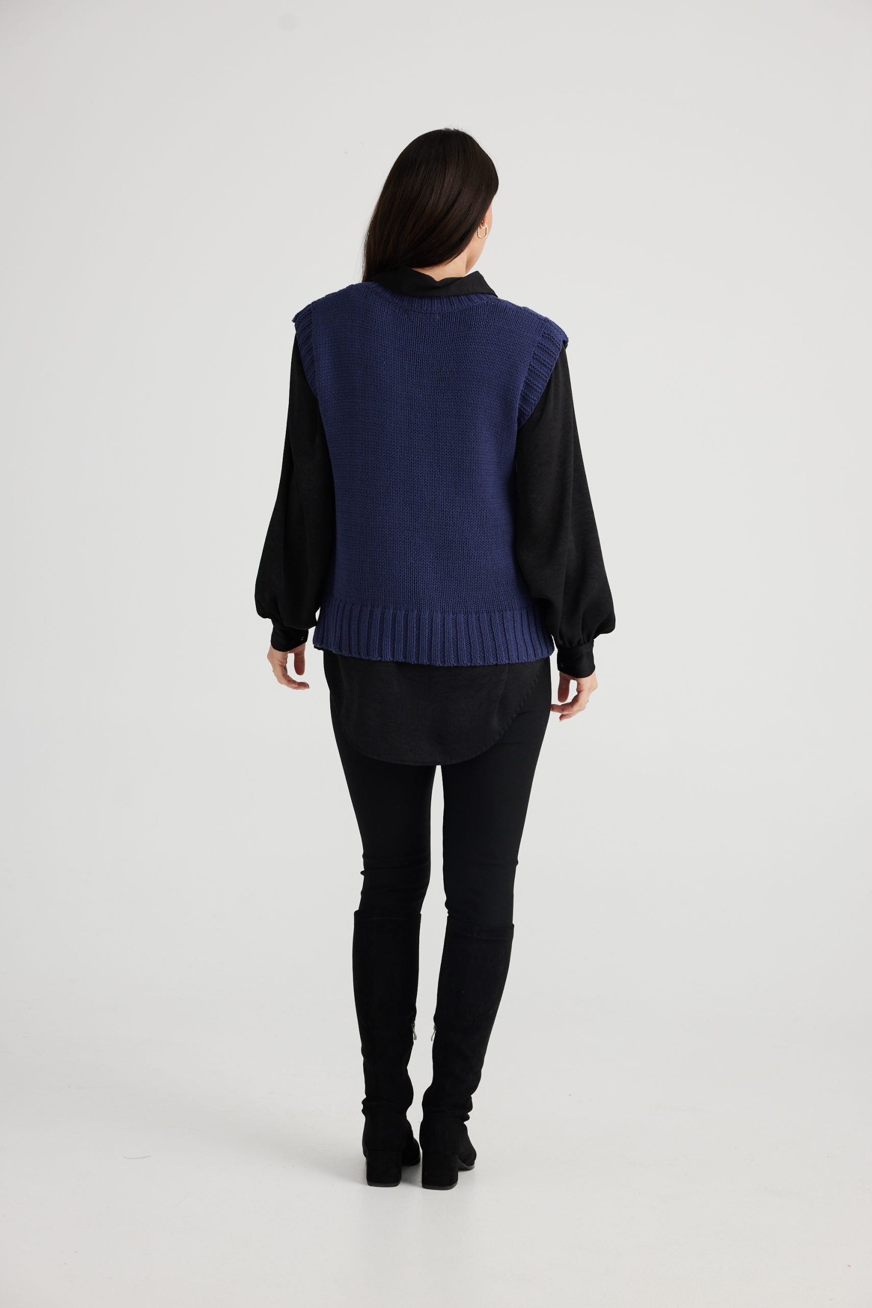 BT24183-1_Marden Knit Vest_Indigo_4