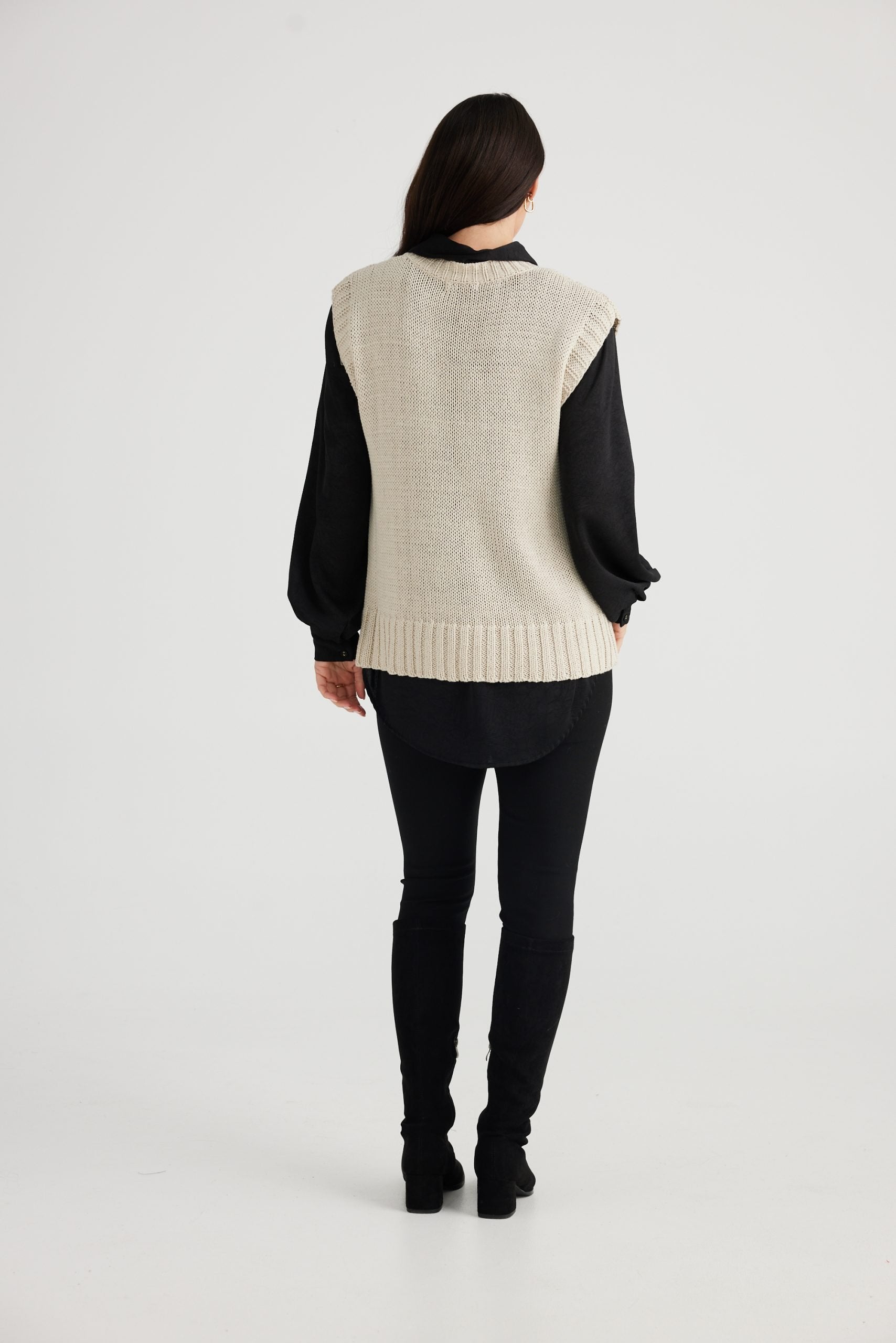 BT24183-1_Marden Knit Vest_Natural_3