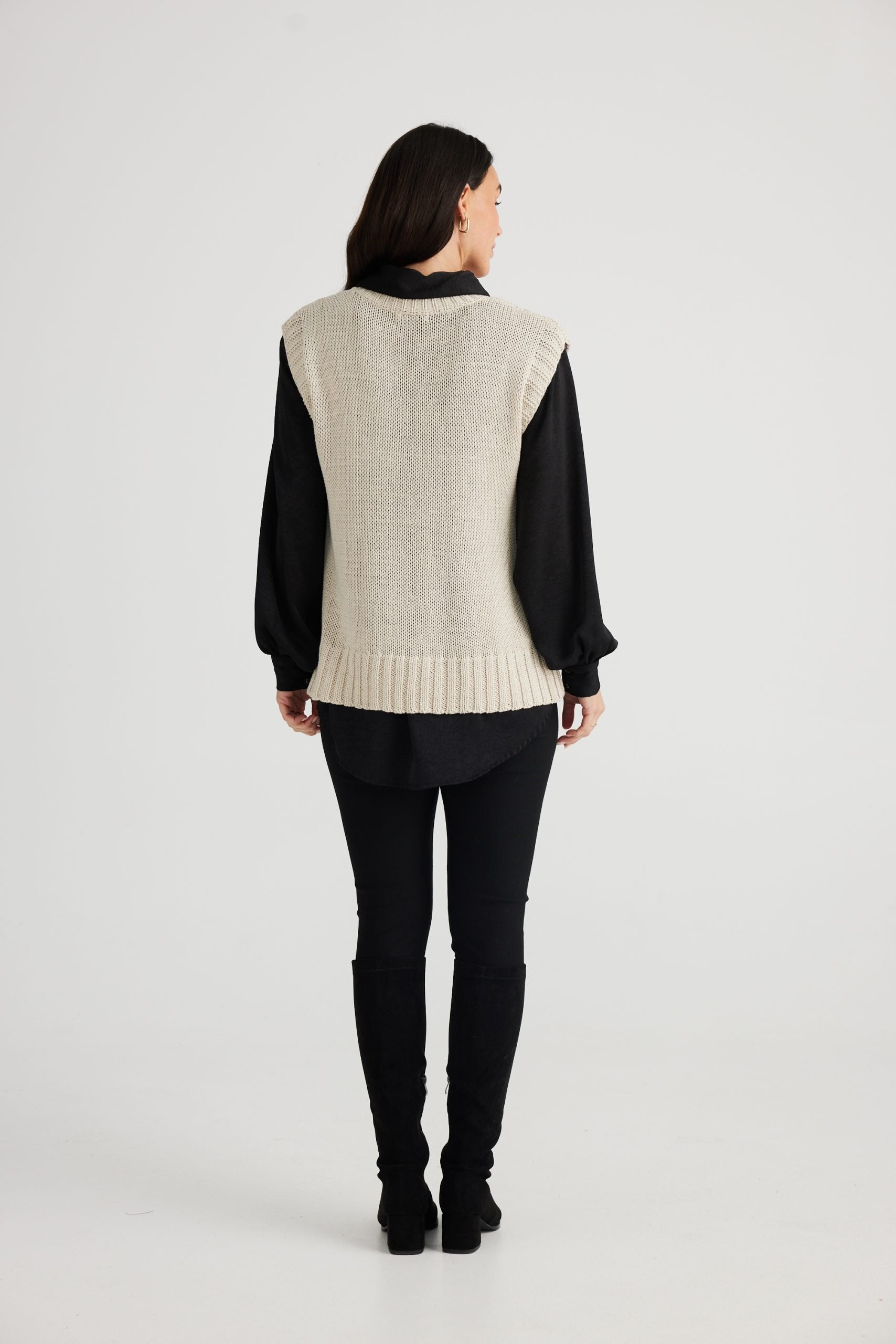 BT24183-1_Marden Knit Vest_Natural_4