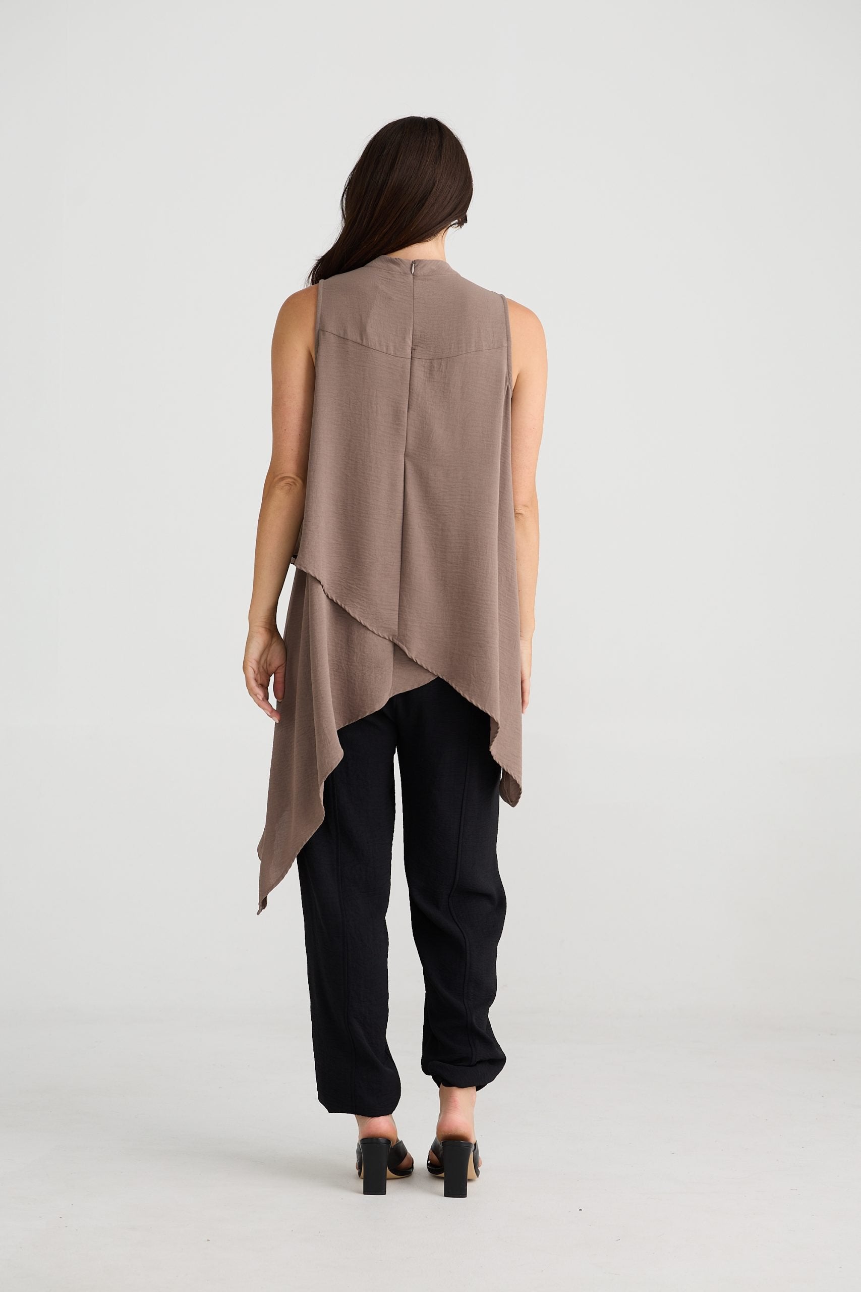 BT24466-2_Fossick Asymmetric Top_Bark_4