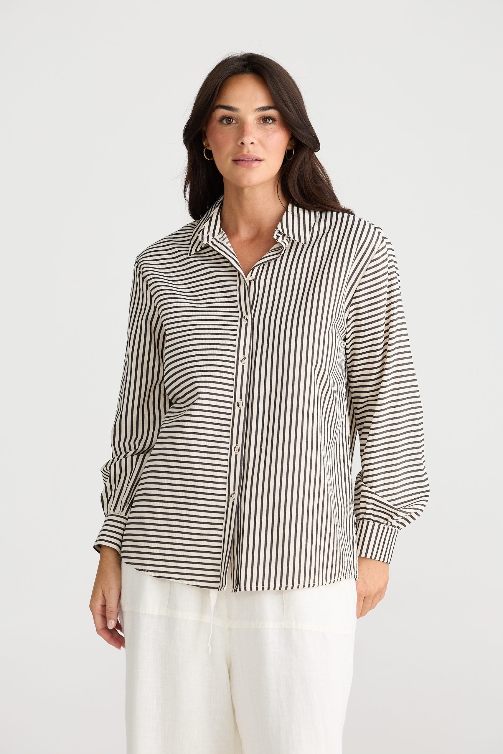 BT24473-1_Audrey Shirt_White W Black Stripe_3