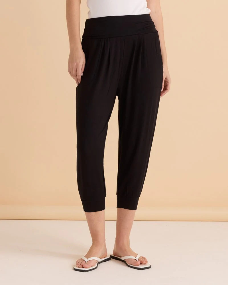 Betty Basic Tilly 3/4 Pant - Black