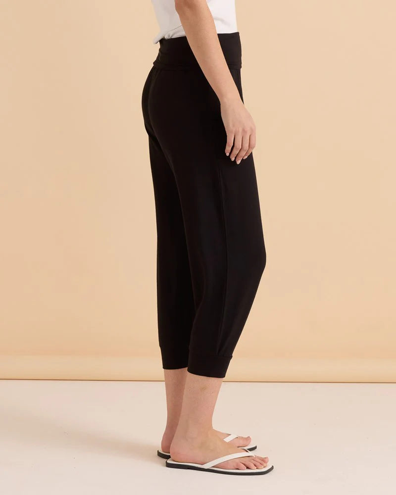 Betty Basic Tilly 3/4 Pant - Black