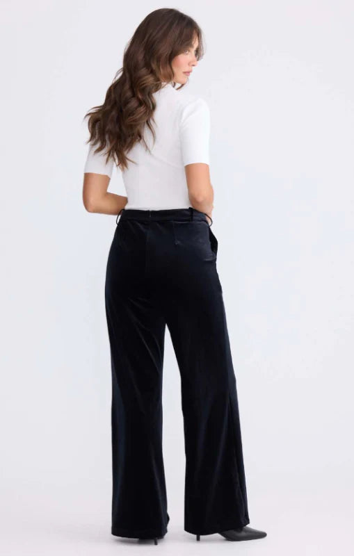 Brave and True Jacinda Pant - Black