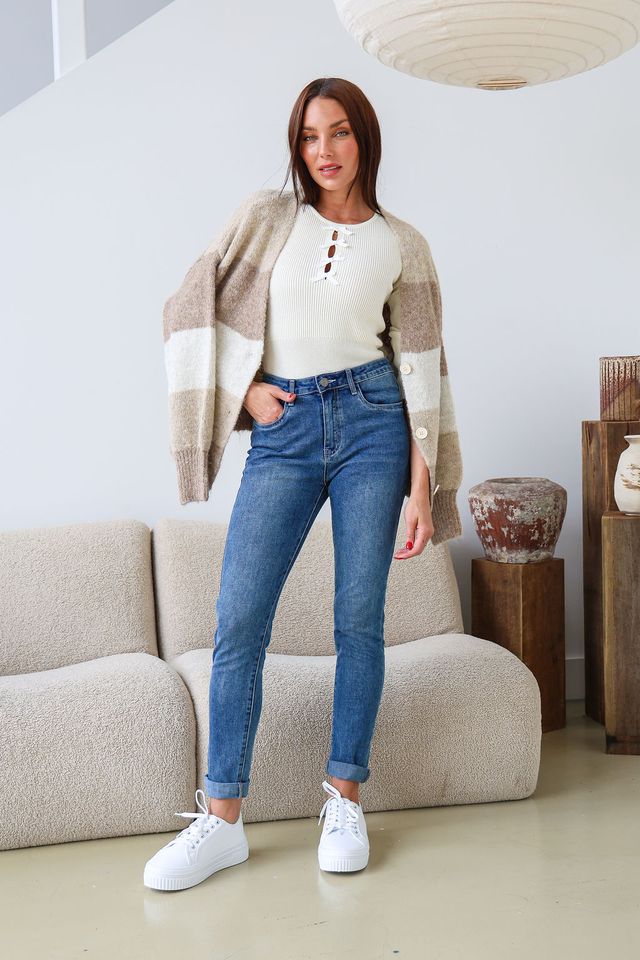 Country Denim Stretch Mum Jean - Mid Wash Blue