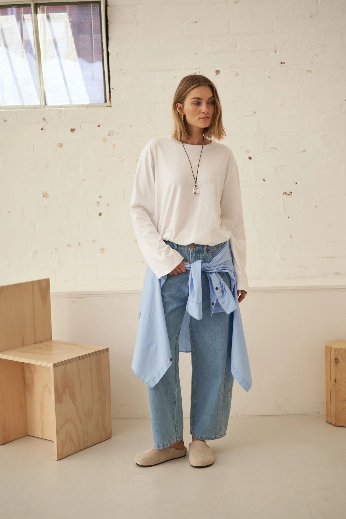 Ceres Life Demi Barrel Jeans in Vintage Blue, featuring a high-waisted silhouette, relaxed curved barrel legs, classic button and zip fastening, front pockets and a cropped ankle-length finish.
