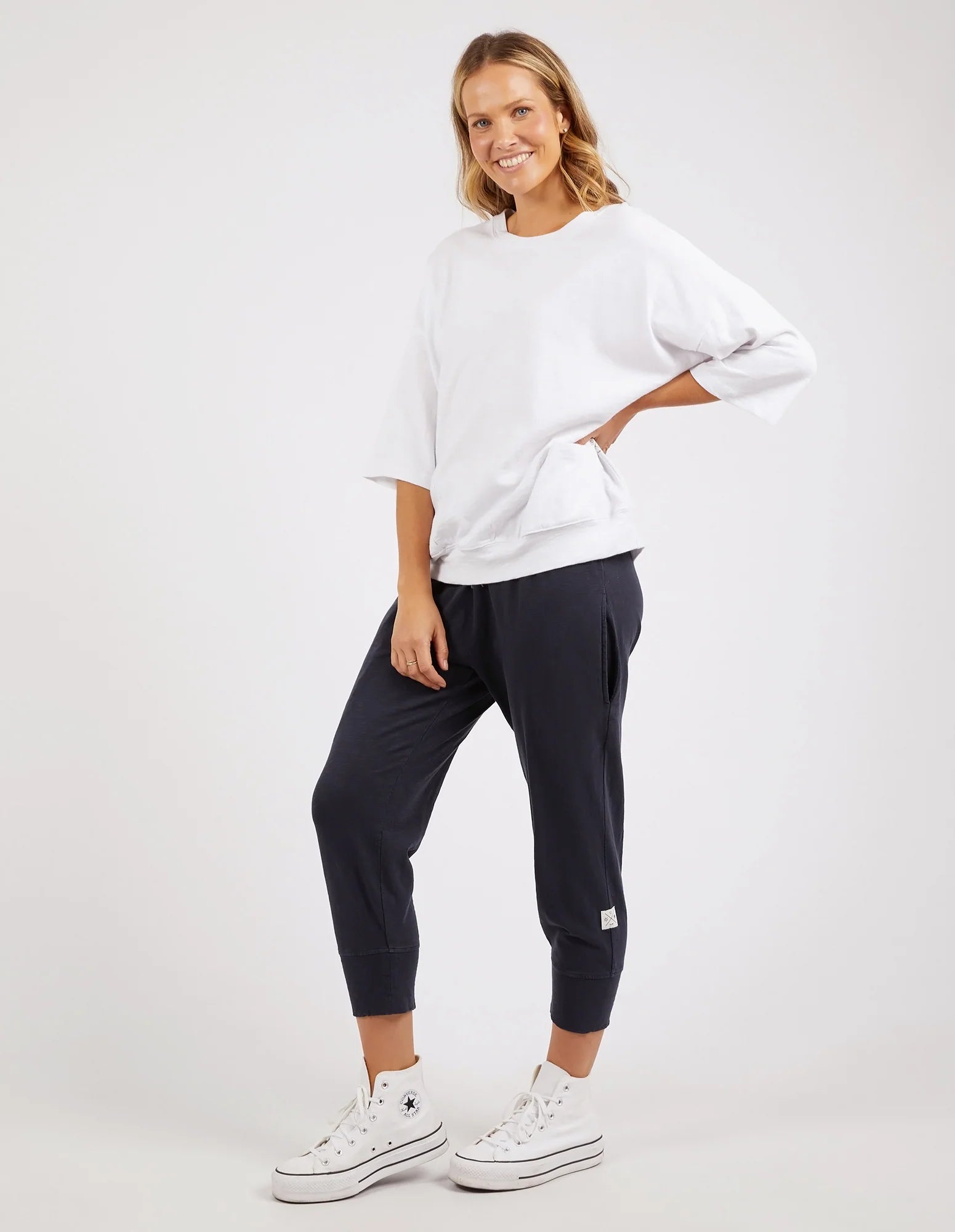 Elm Fundamental Mazie Sweat - White