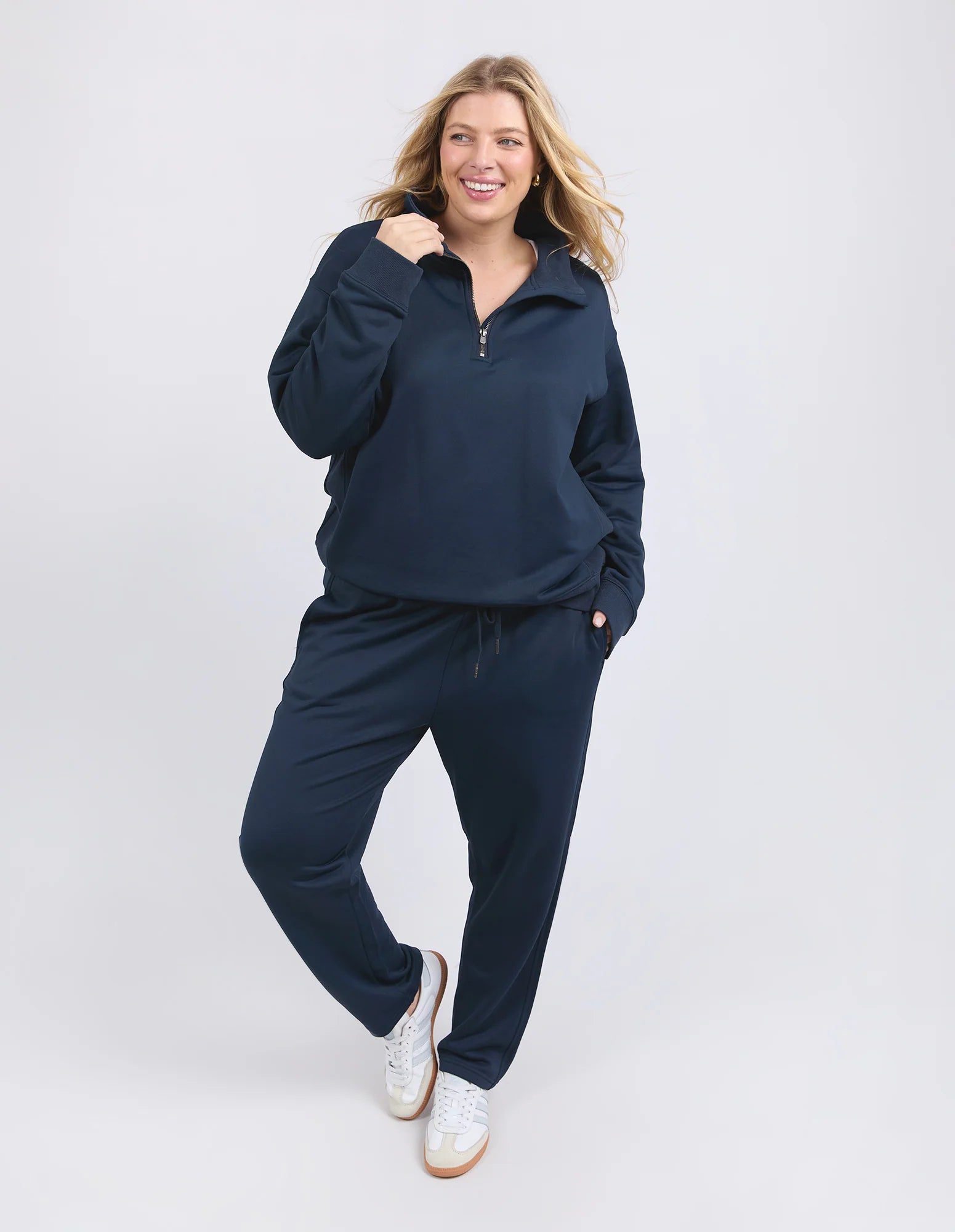 Collection of Elm Tatum Half Zip Fleece - Navy in a gallery layout