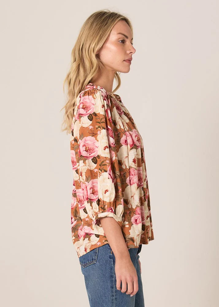 Collection of Fate and Becker Sweet Emotion Top - Garden in a gallery layout