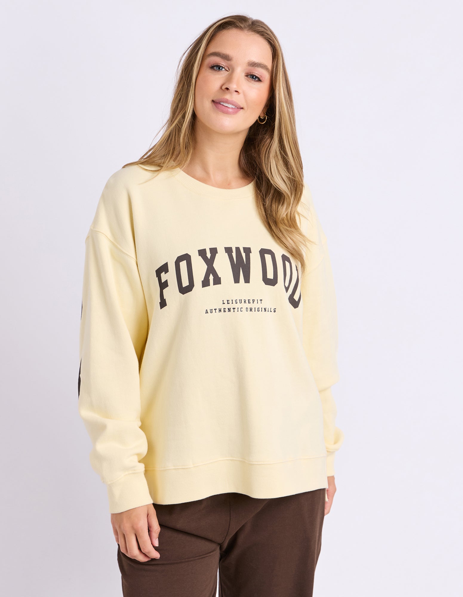 Image of Foxwood Interval Crew Jumper - Butter Cream with Chocolate